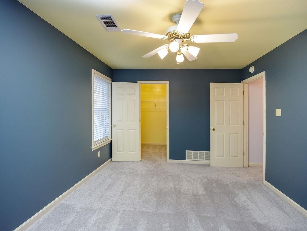 102 STROUD CIR