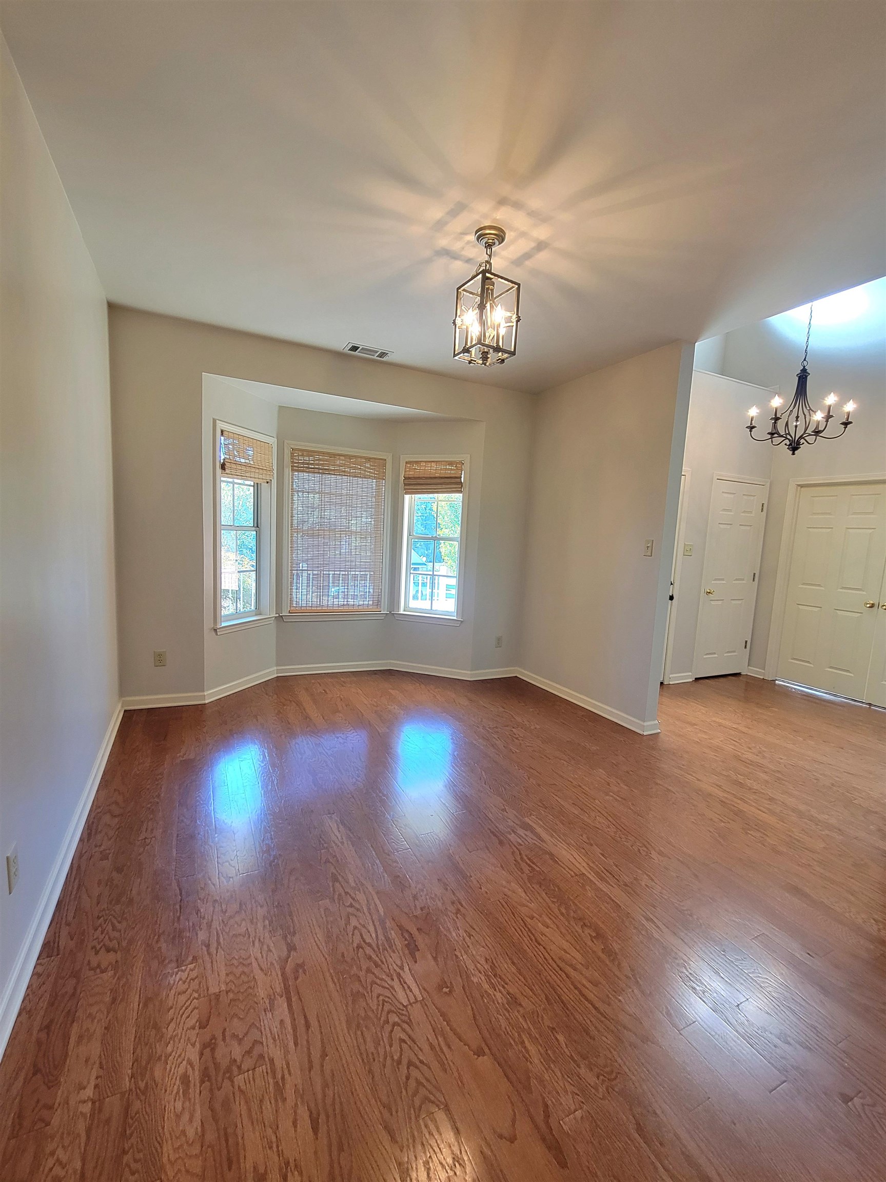 102 STROUD CIR