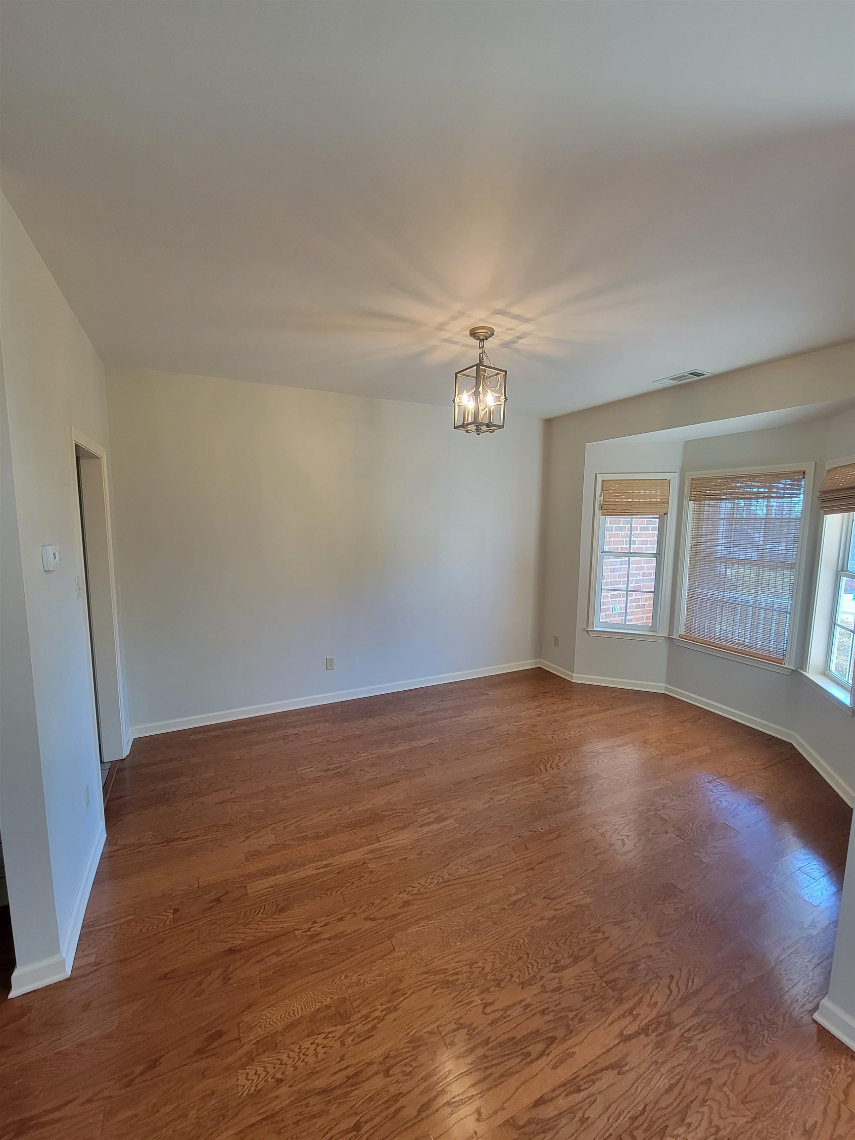 102 STROUD CIR