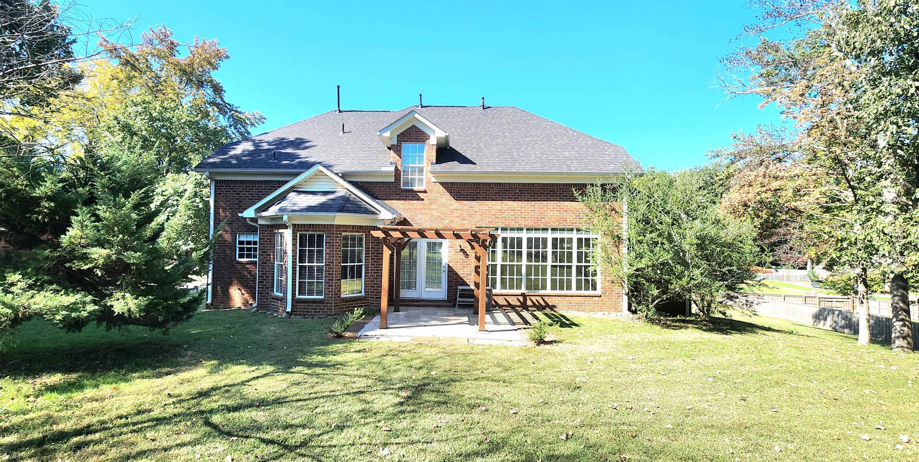 102 STROUD CIR