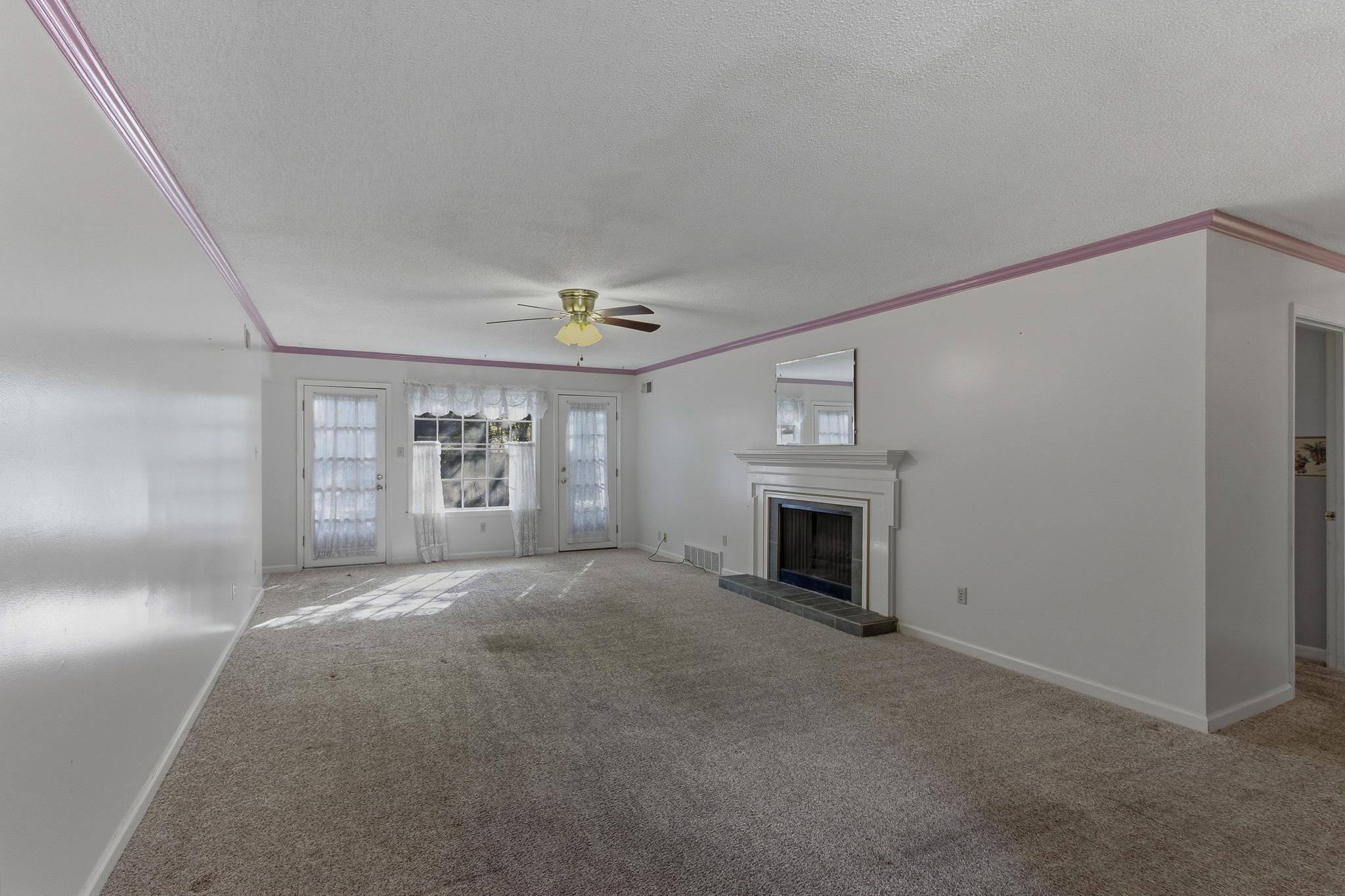 6975 ASHAWAY CV