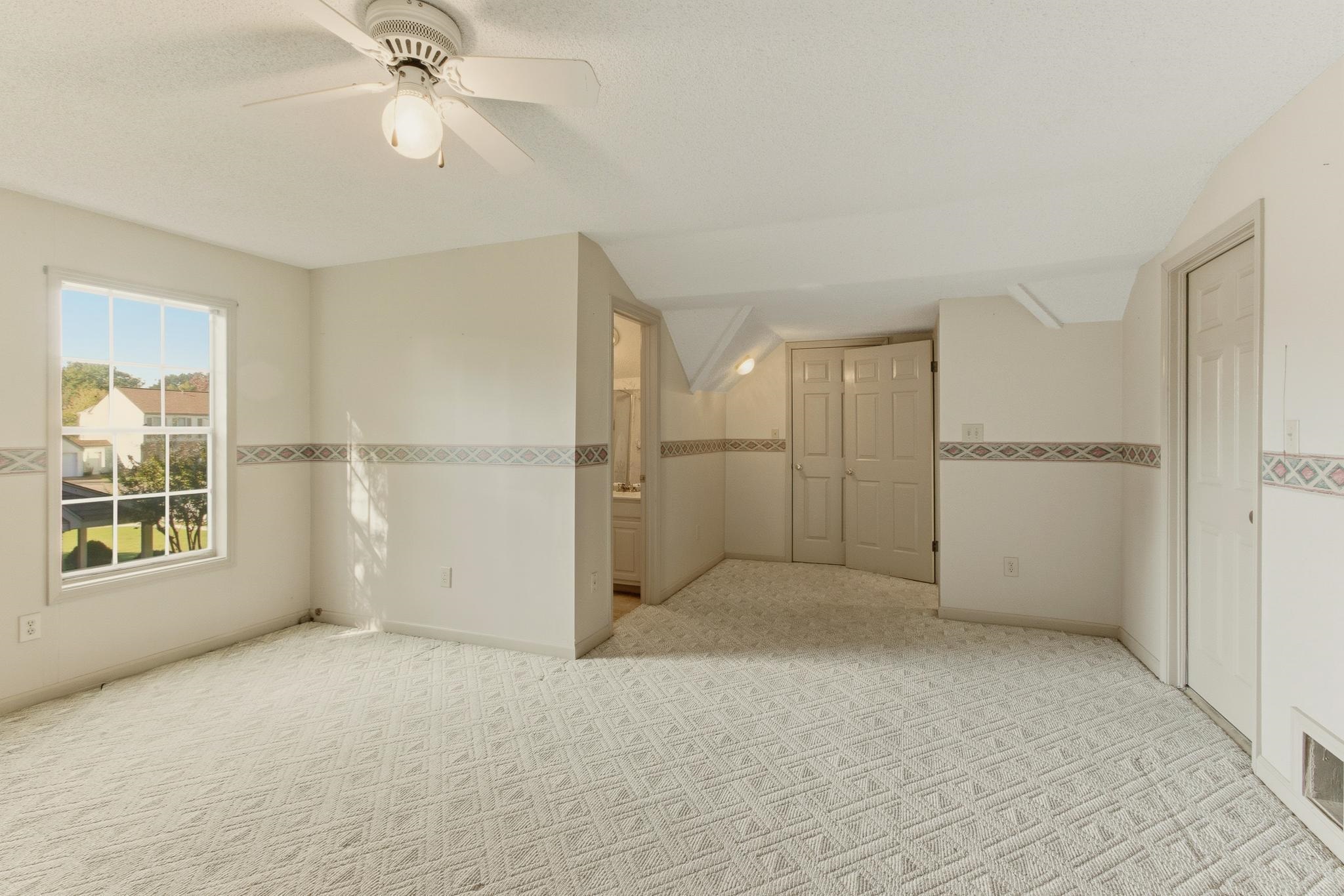 6975 ASHAWAY CV