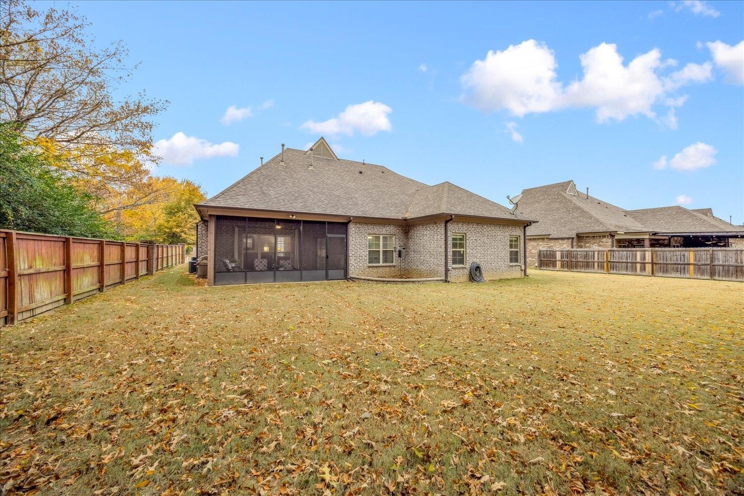 6240 CREEKSIDE LAKE DR