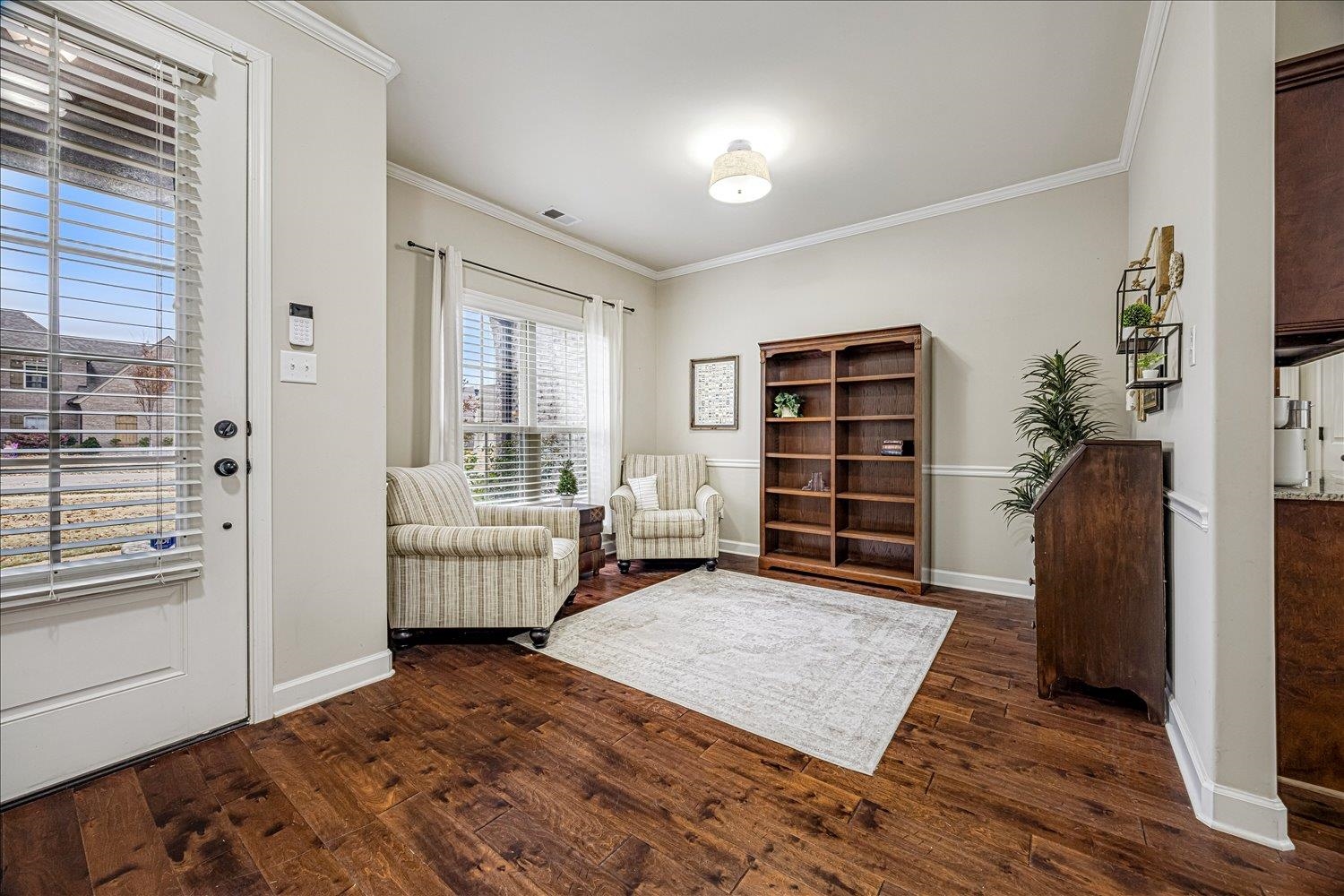 6240 CREEKSIDE LAKE DR