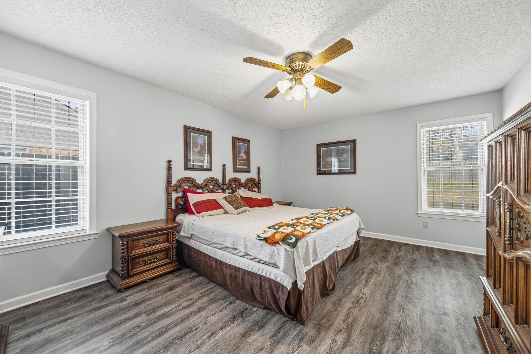 3556 EVENING LIGHT DR