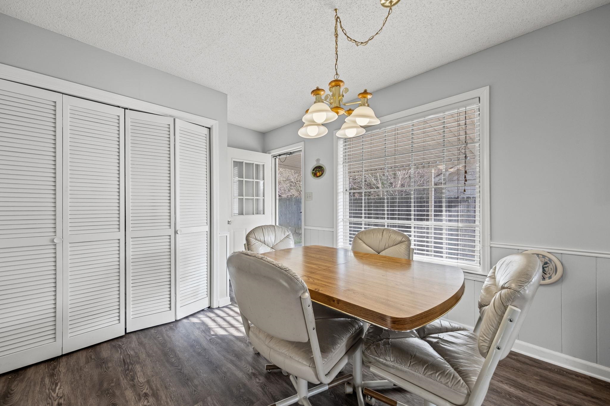 3556 EVENING LIGHT DR