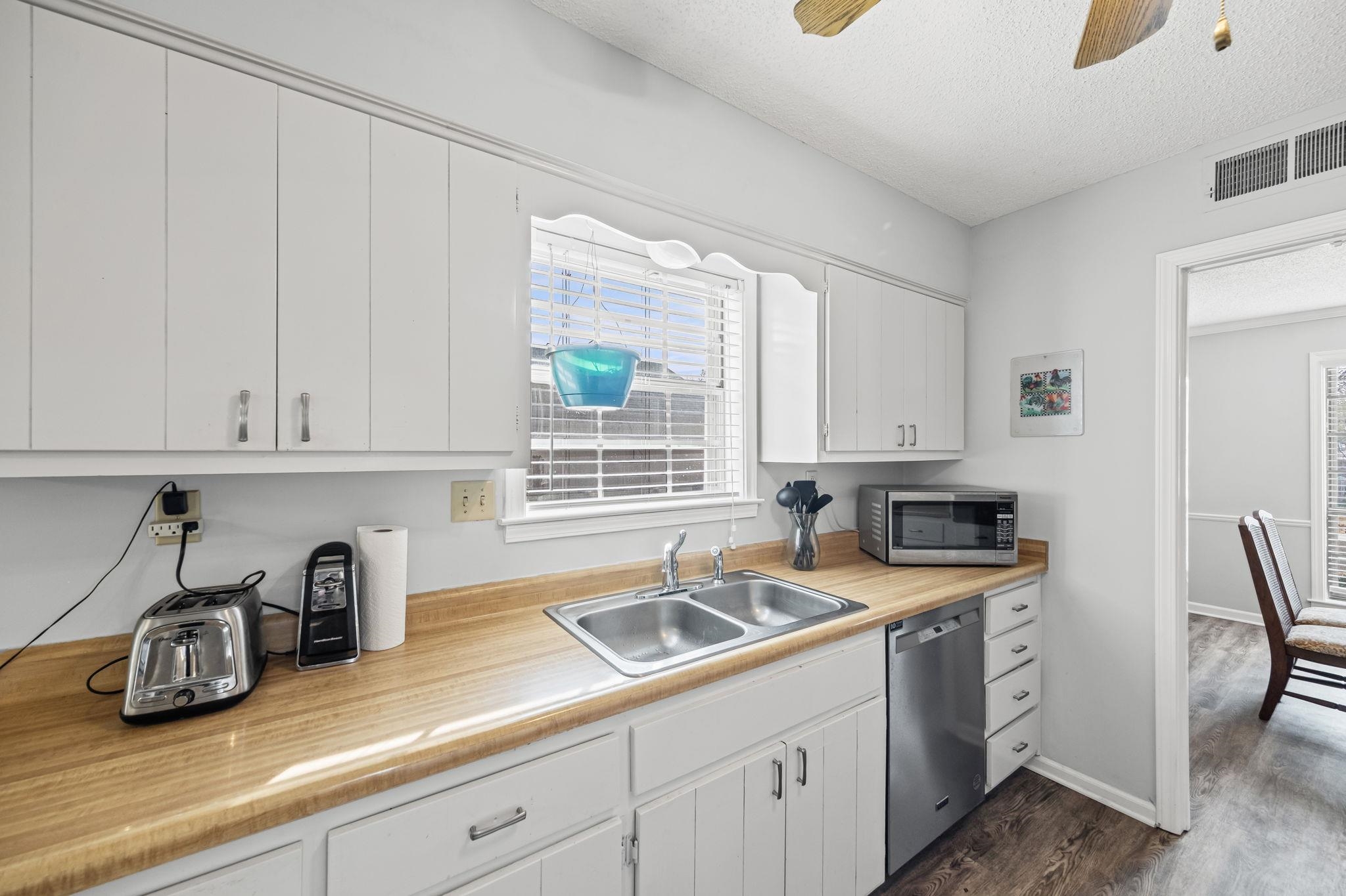 3556 EVENING LIGHT DR