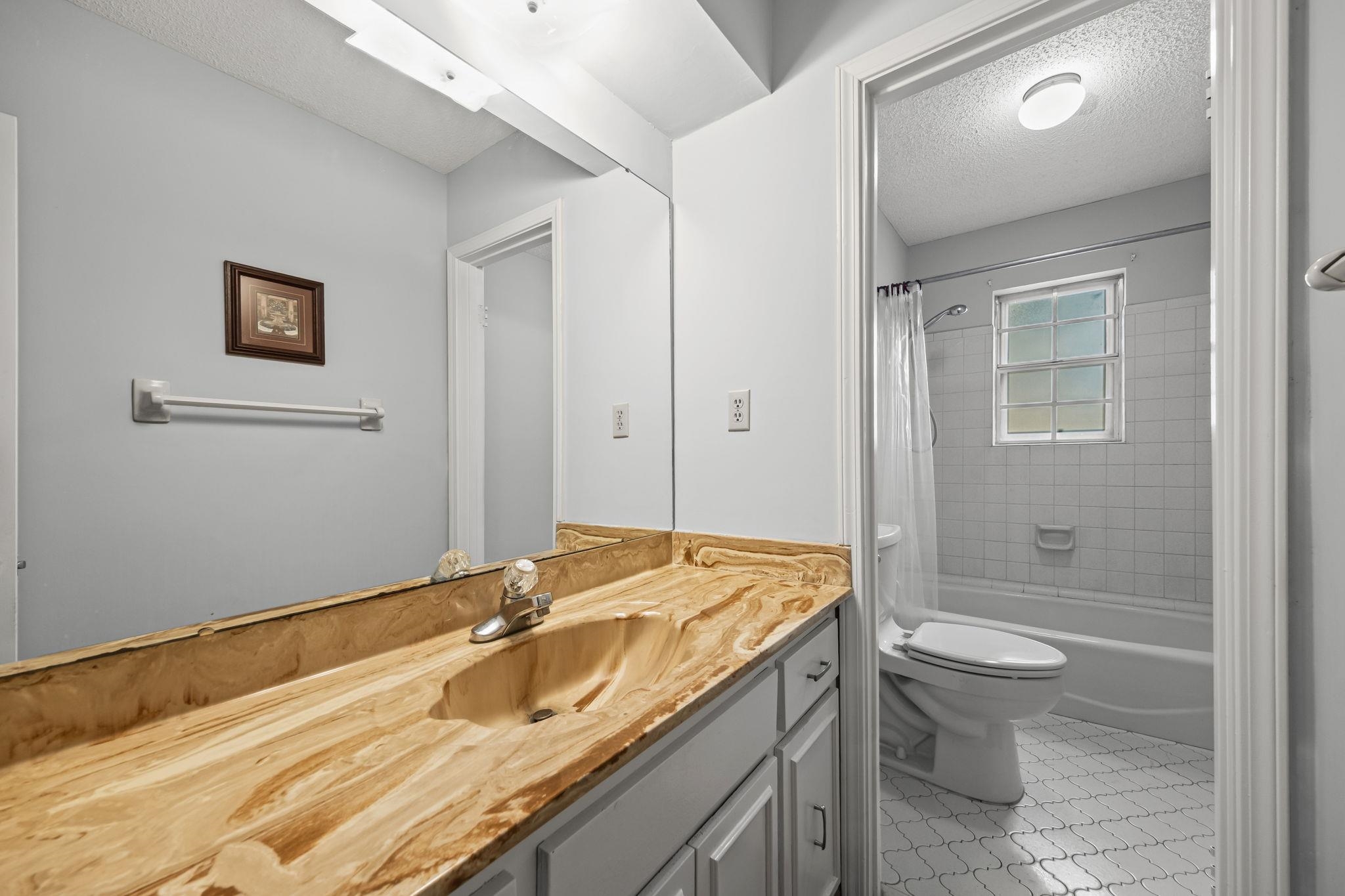 3556 EVENING LIGHT DR