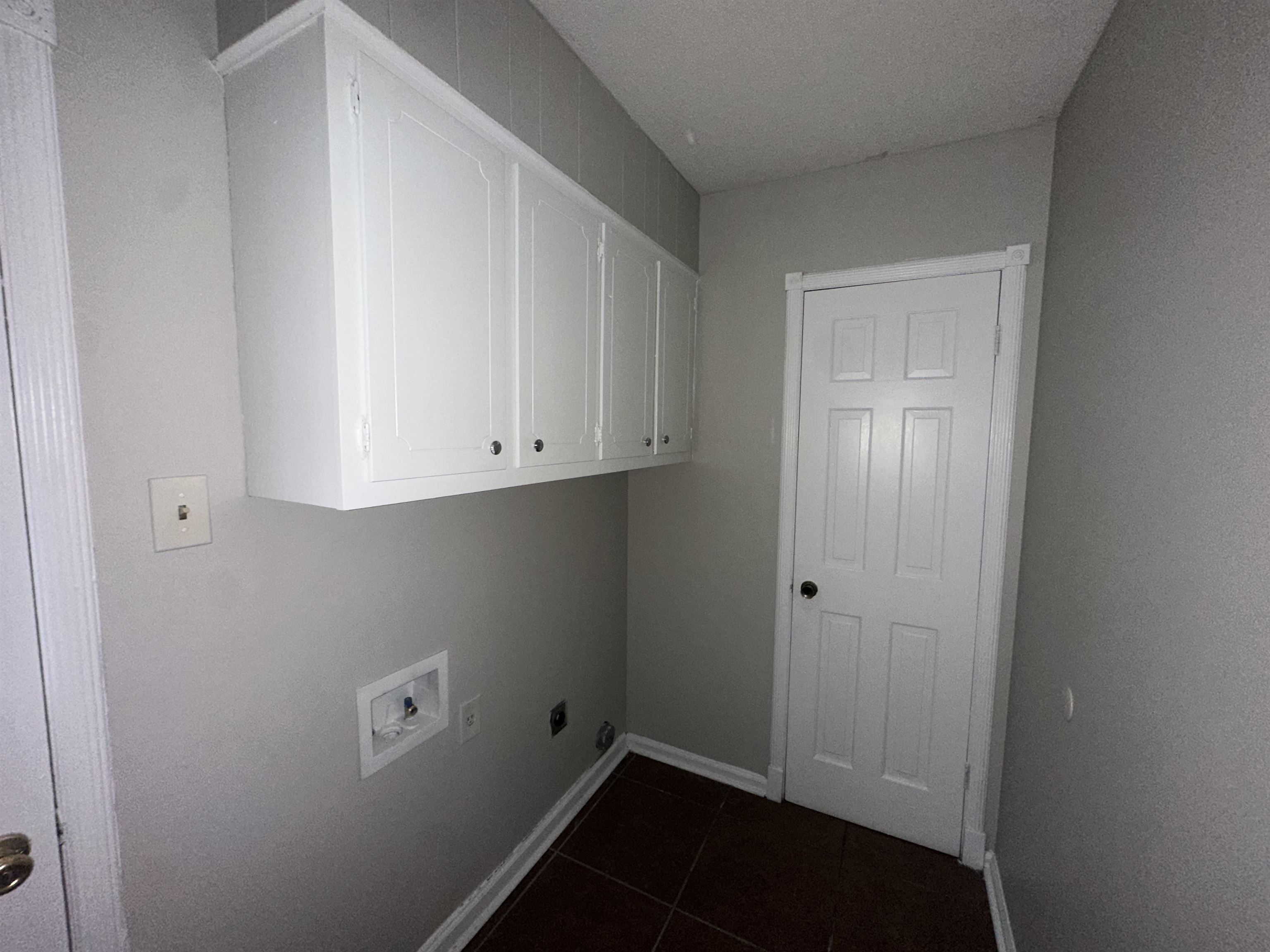 2111 ROCK RIDGE RD
