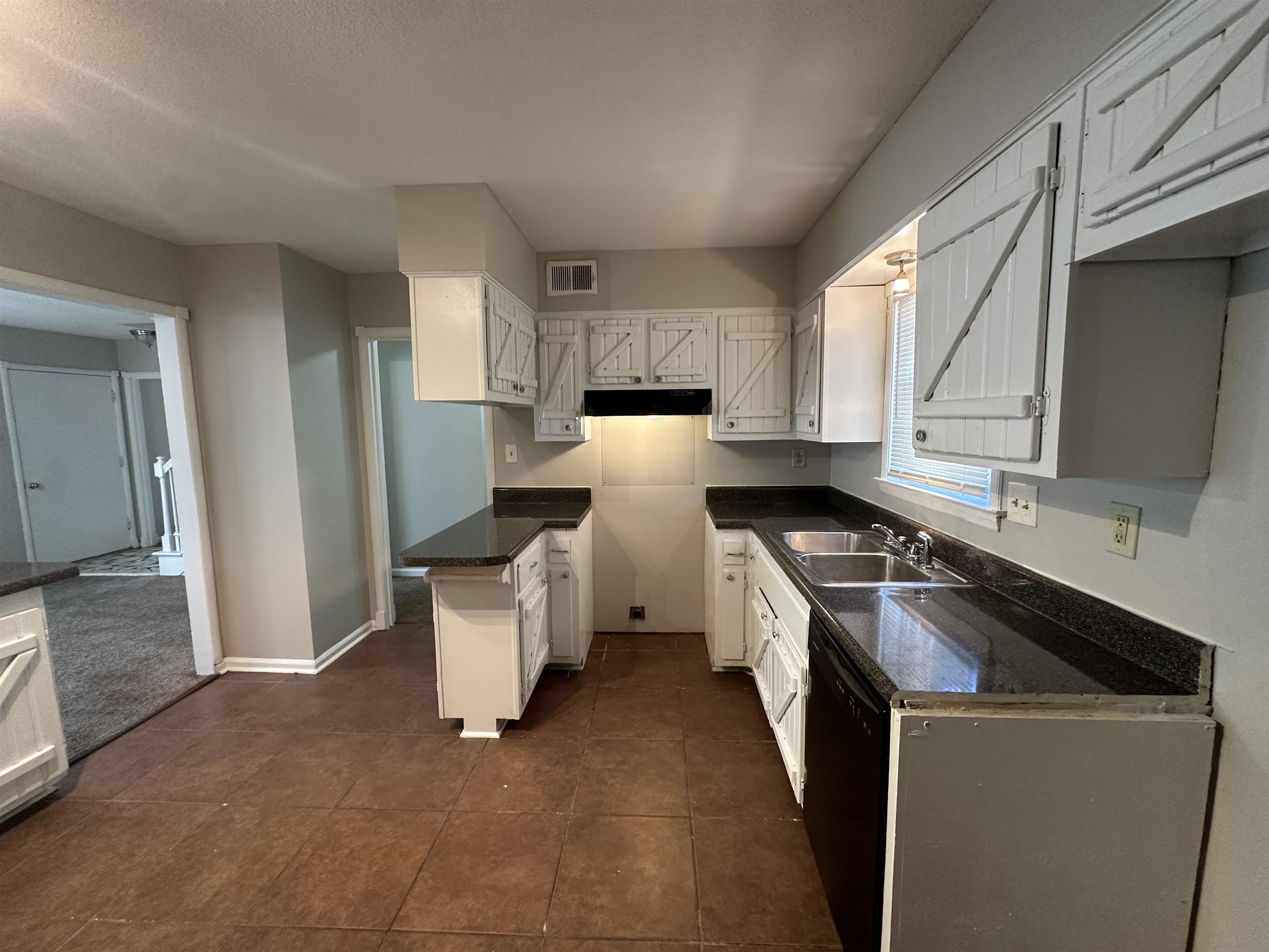 2111 ROCK RIDGE RD