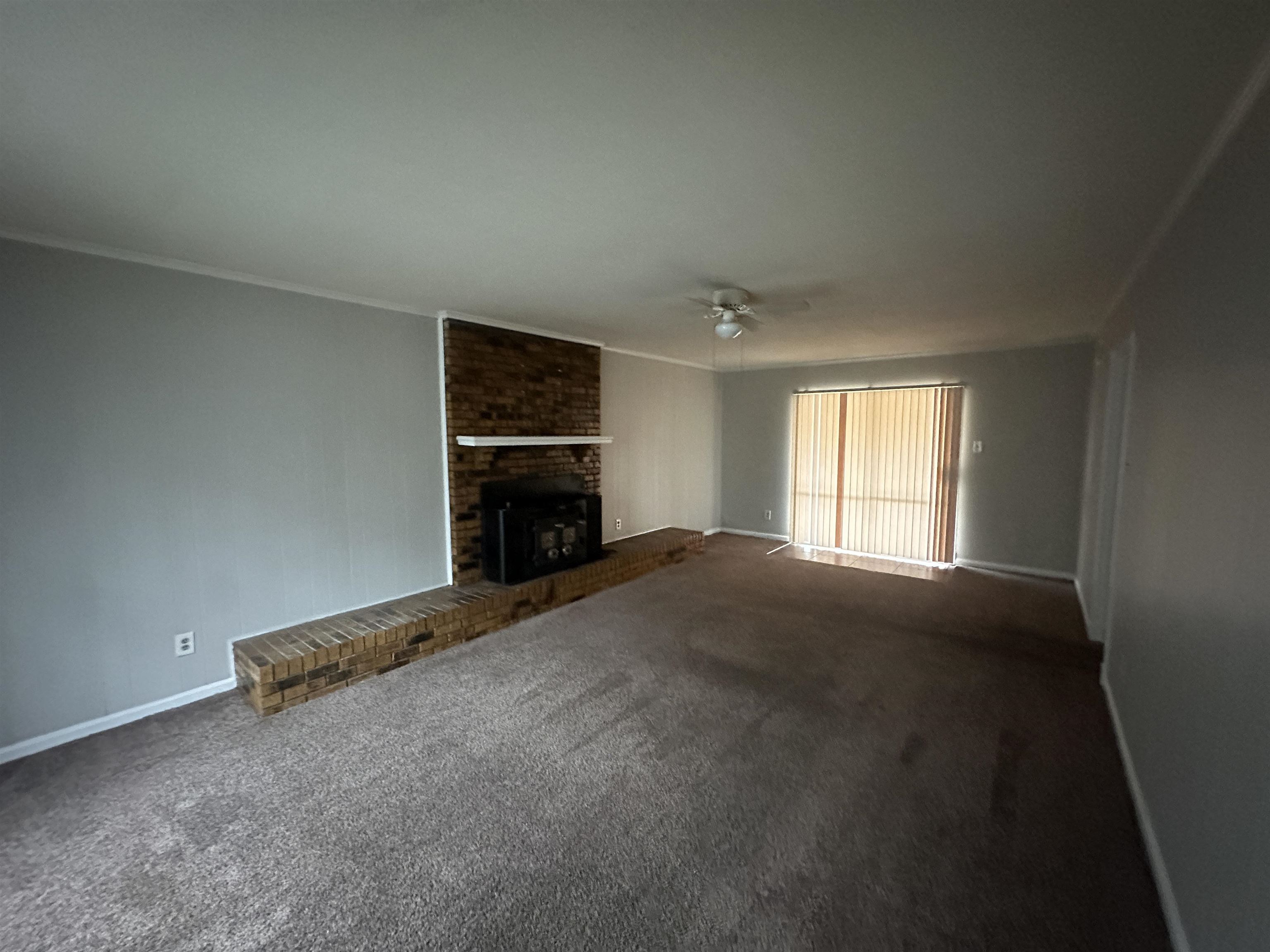 2111 ROCK RIDGE RD