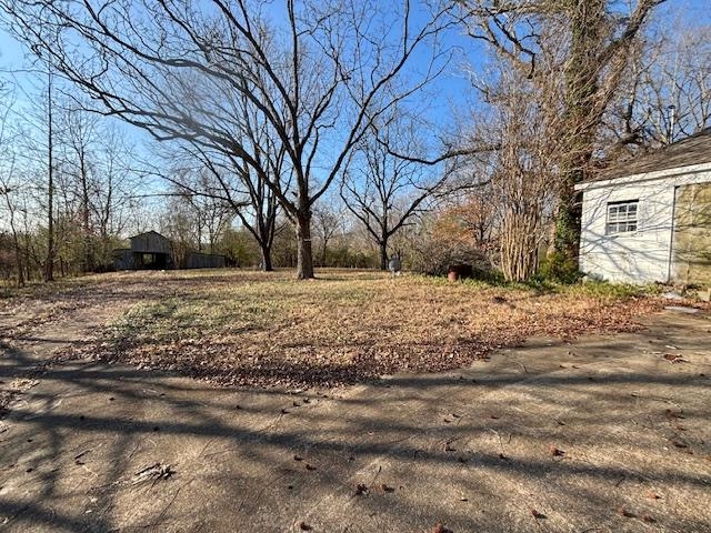 377 N HOUSTON LEVEE RD