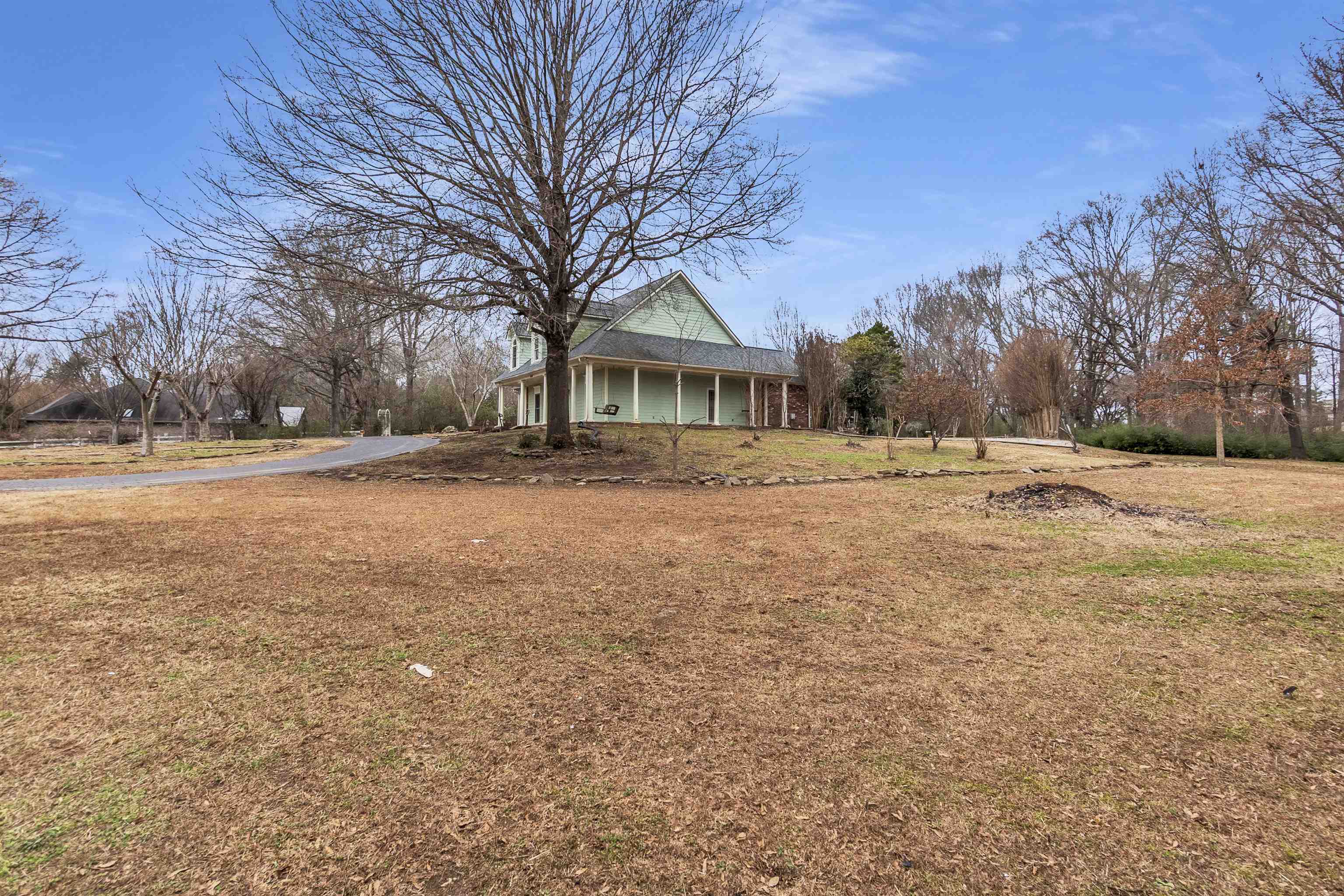 12420 FOX LAIR DR