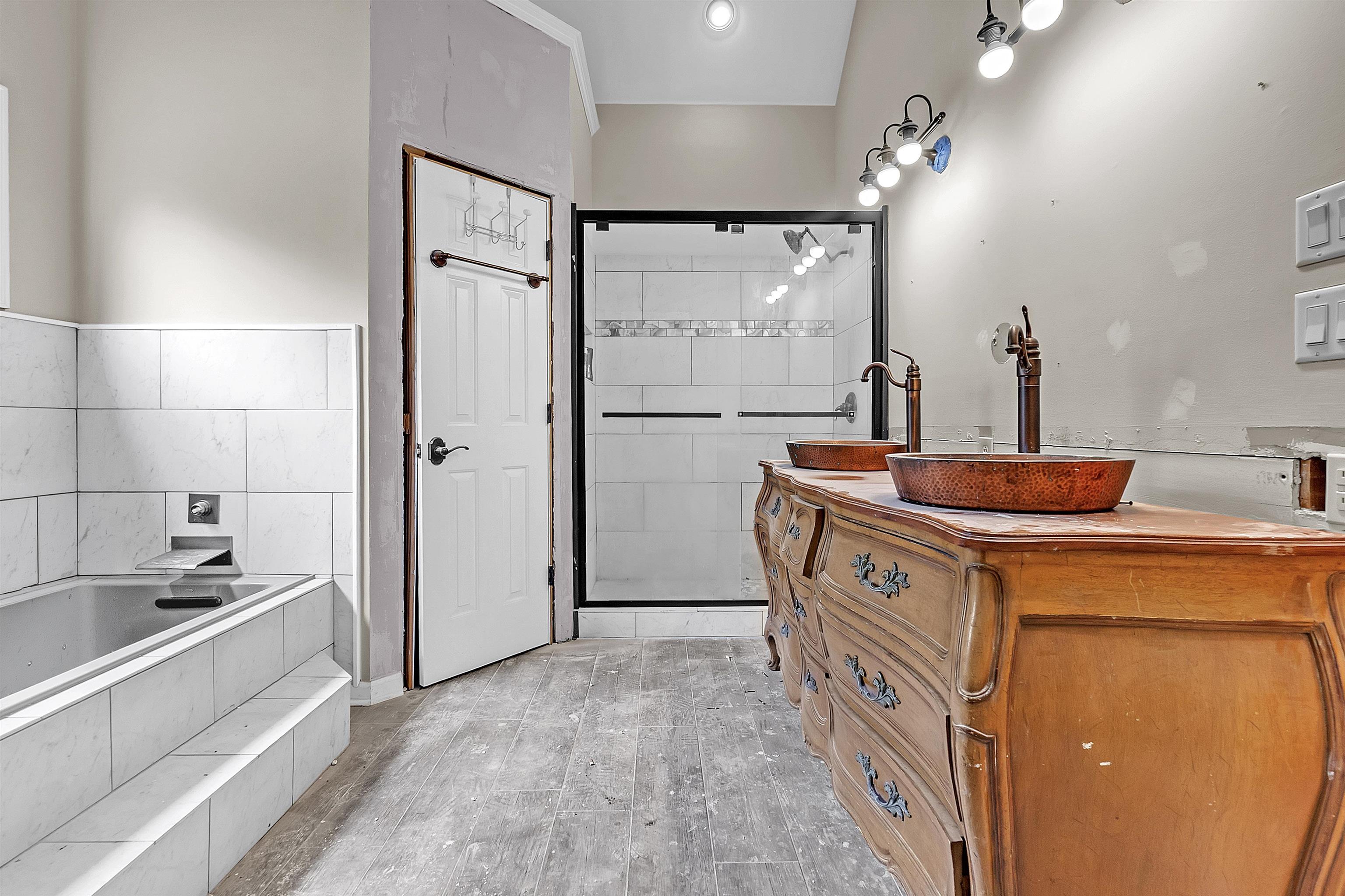 12420 FOX LAIR DR
