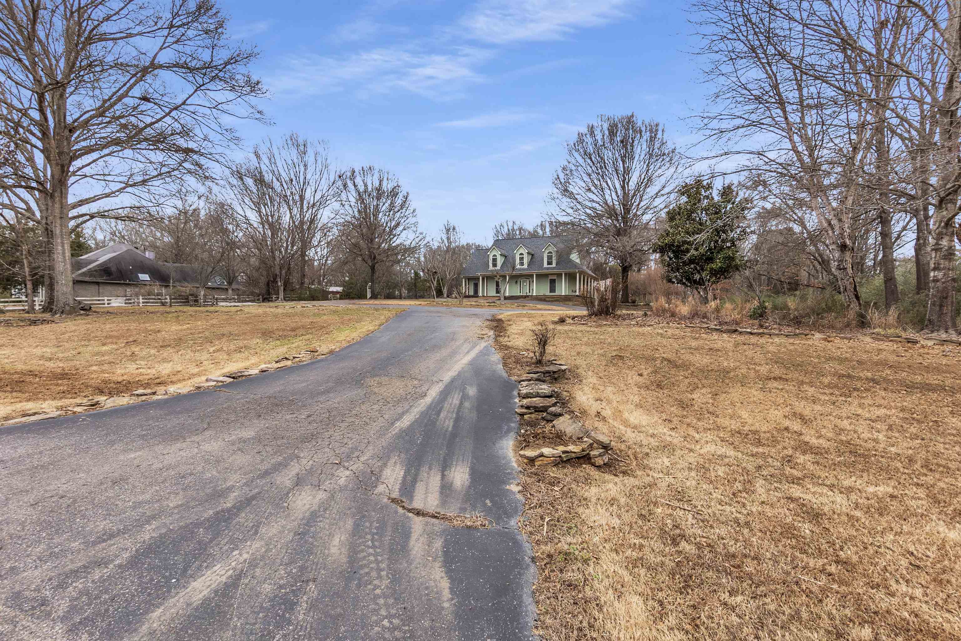 12420 FOX LAIR DR