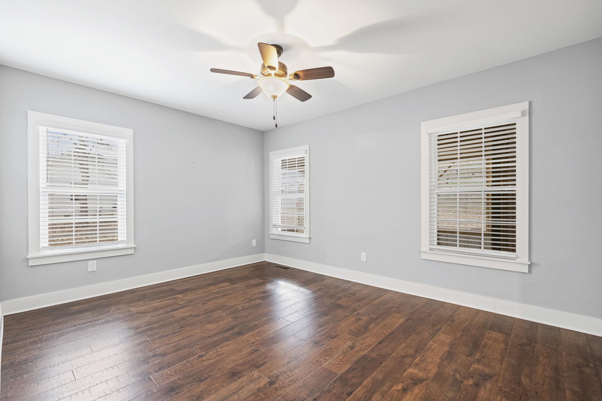 8583 KERRVILLE-ROSEMARK RD E