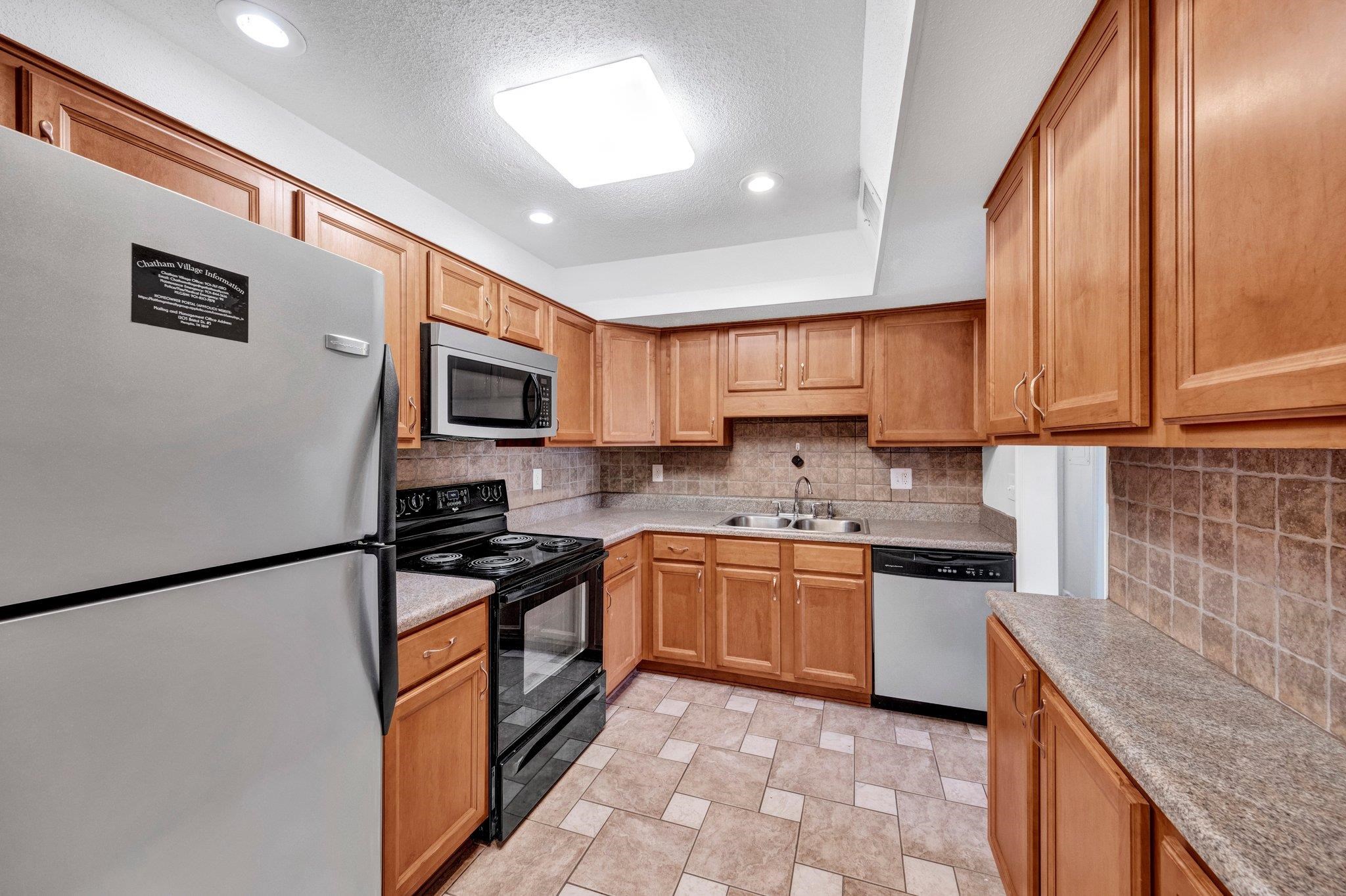 5906 NOYES CT Unit: 4