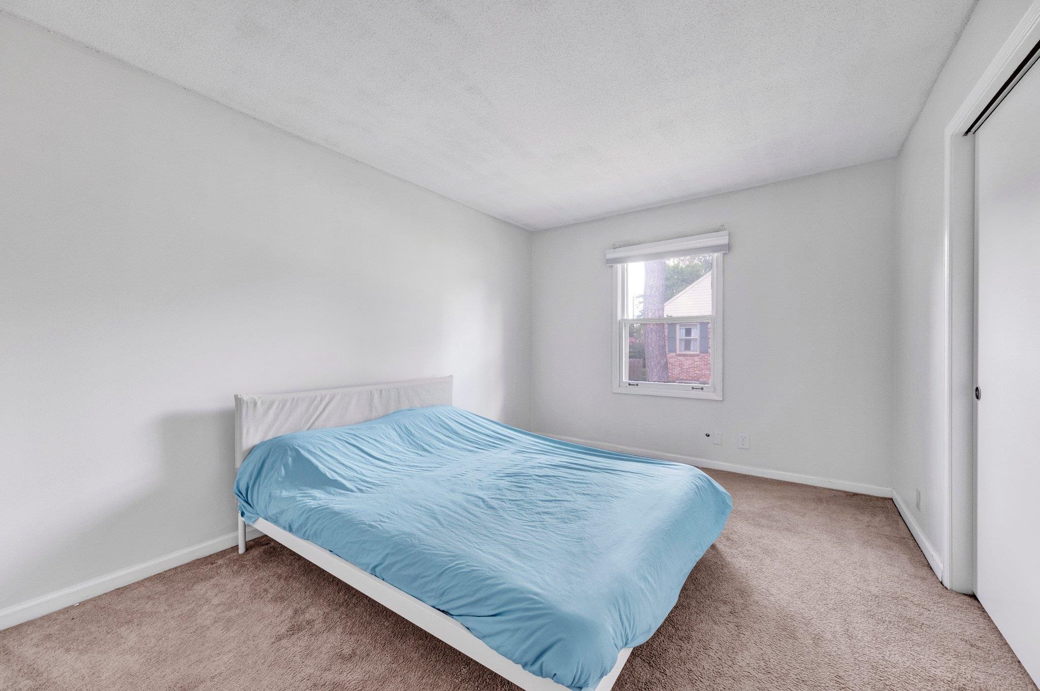 5906 NOYES CT Unit: 4