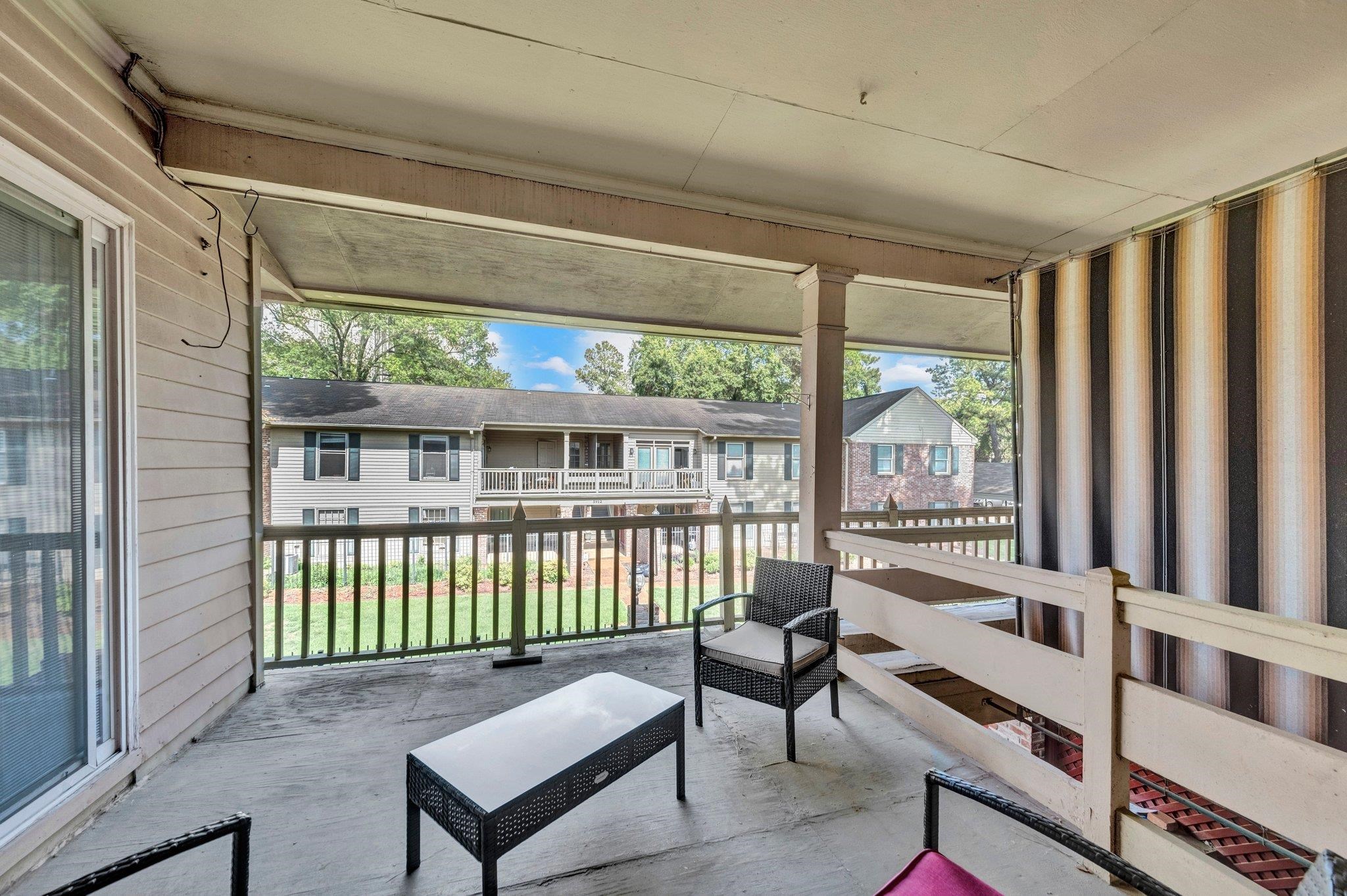 5906 NOYES CT Unit: 4