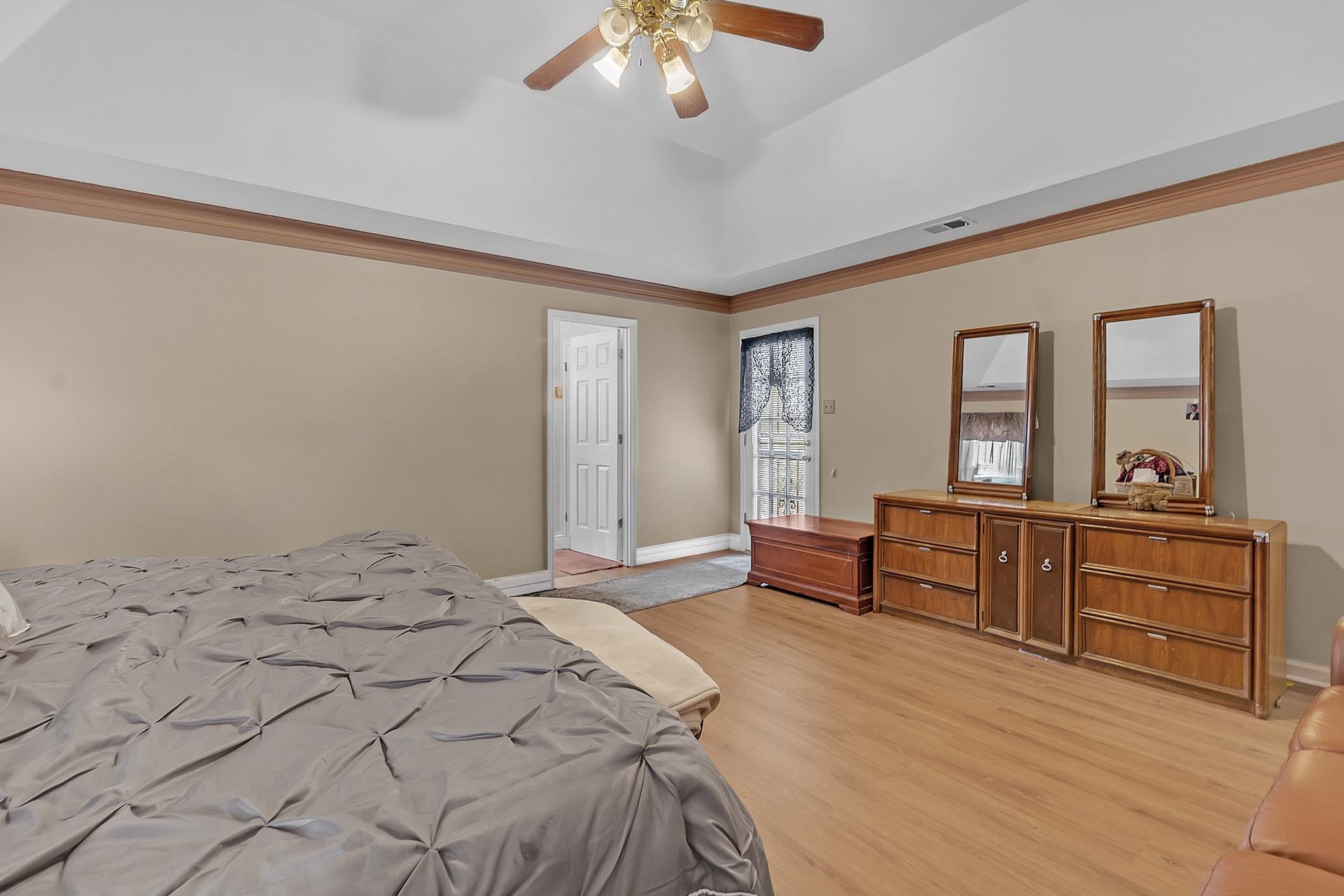 3247 PATRICIA ELLEN DR