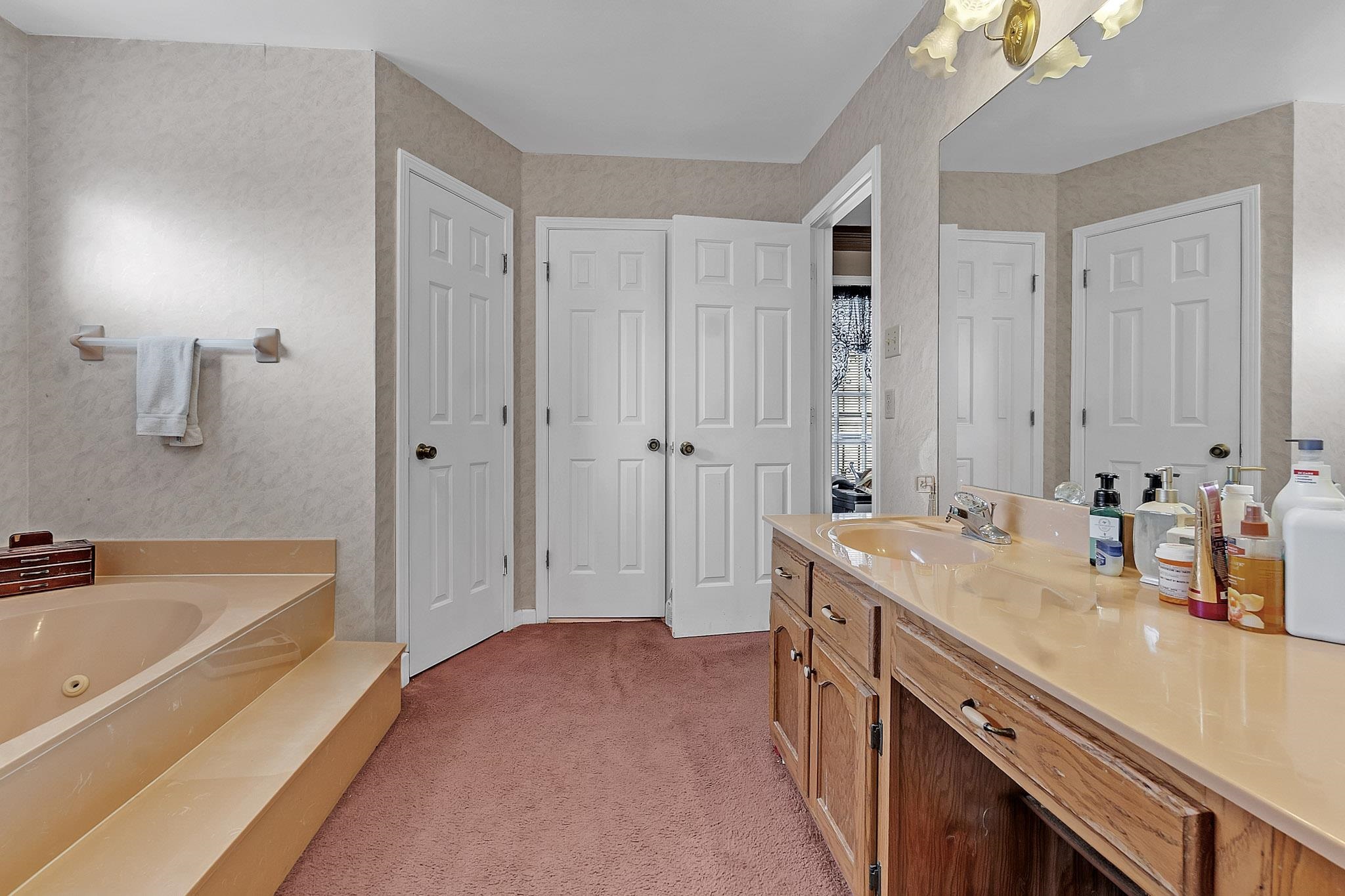 3247 PATRICIA ELLEN DR