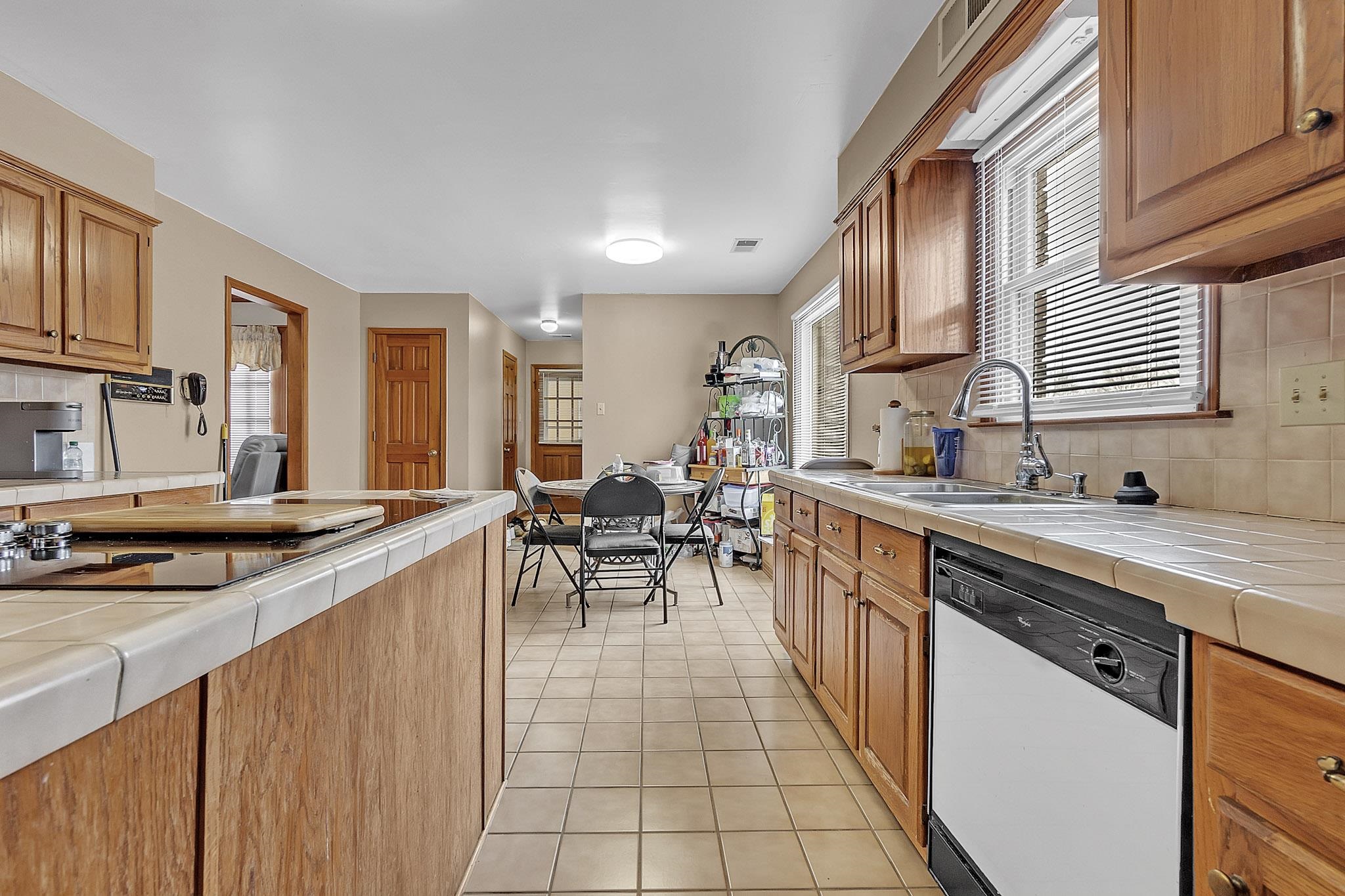 3247 PATRICIA ELLEN DR