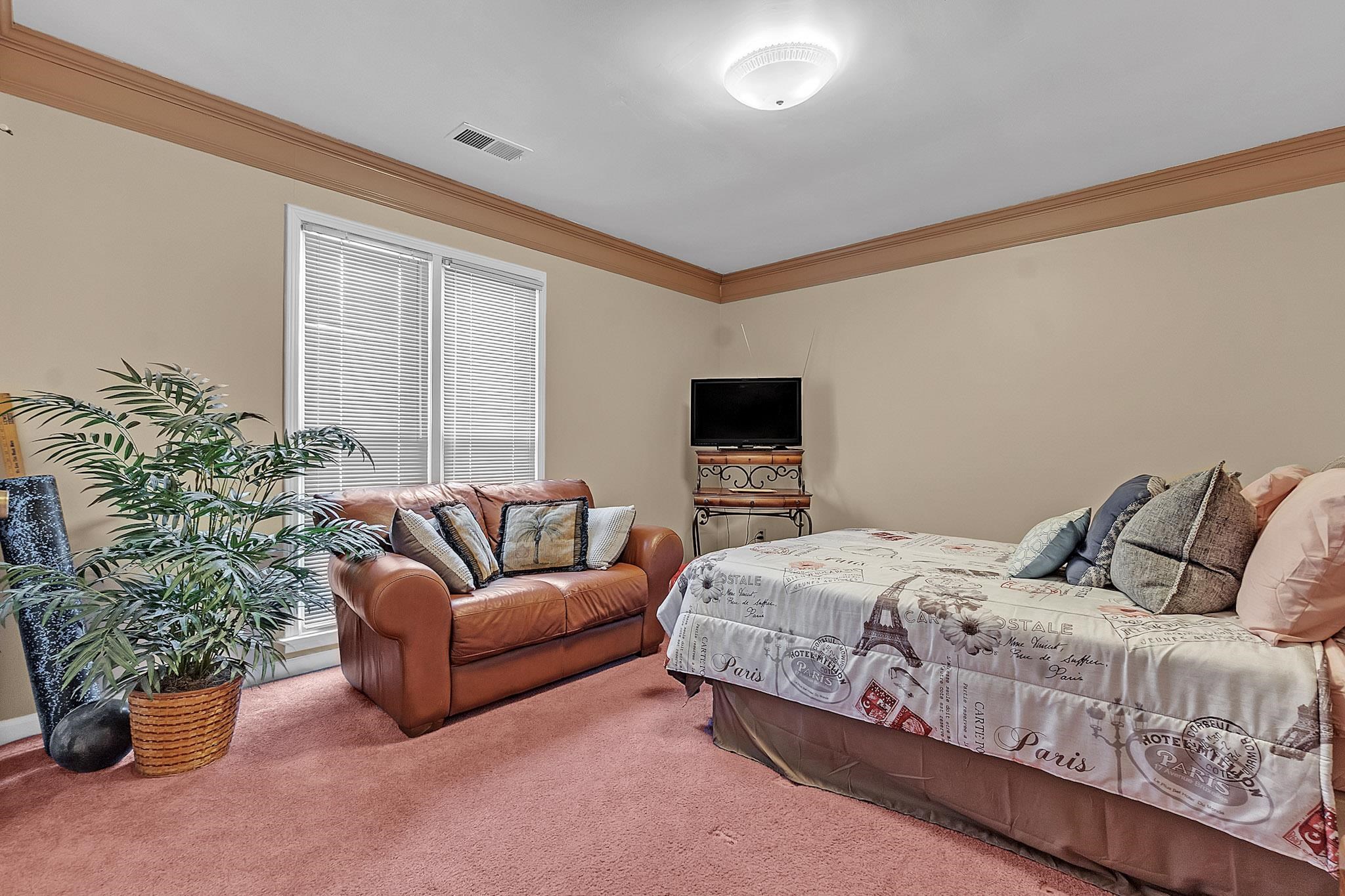 3247 PATRICIA ELLEN DR