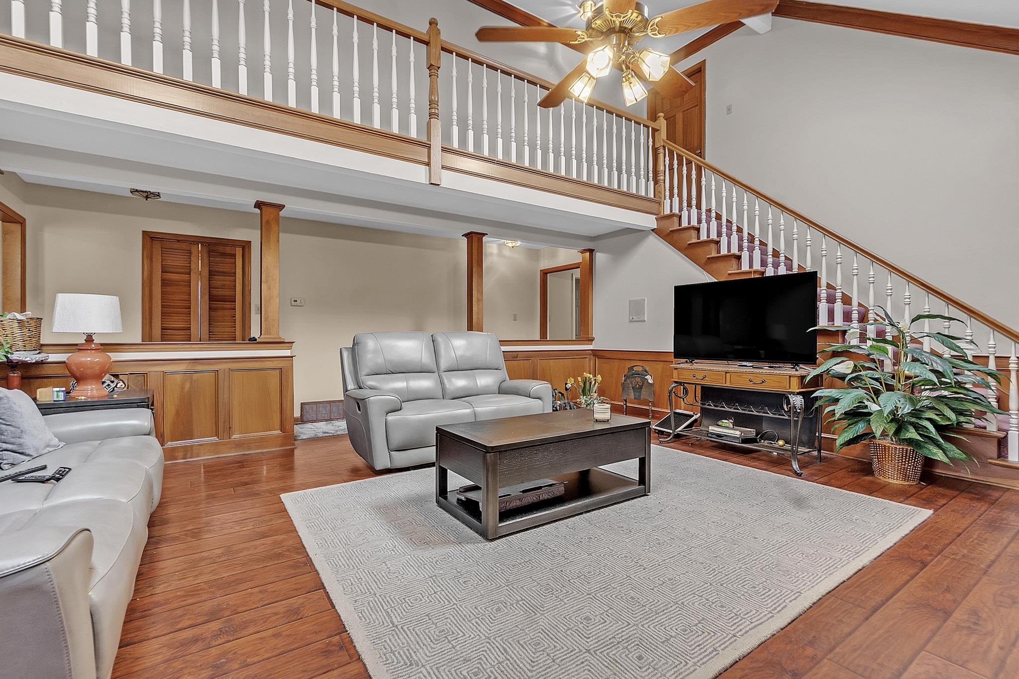 3247 PATRICIA ELLEN DR