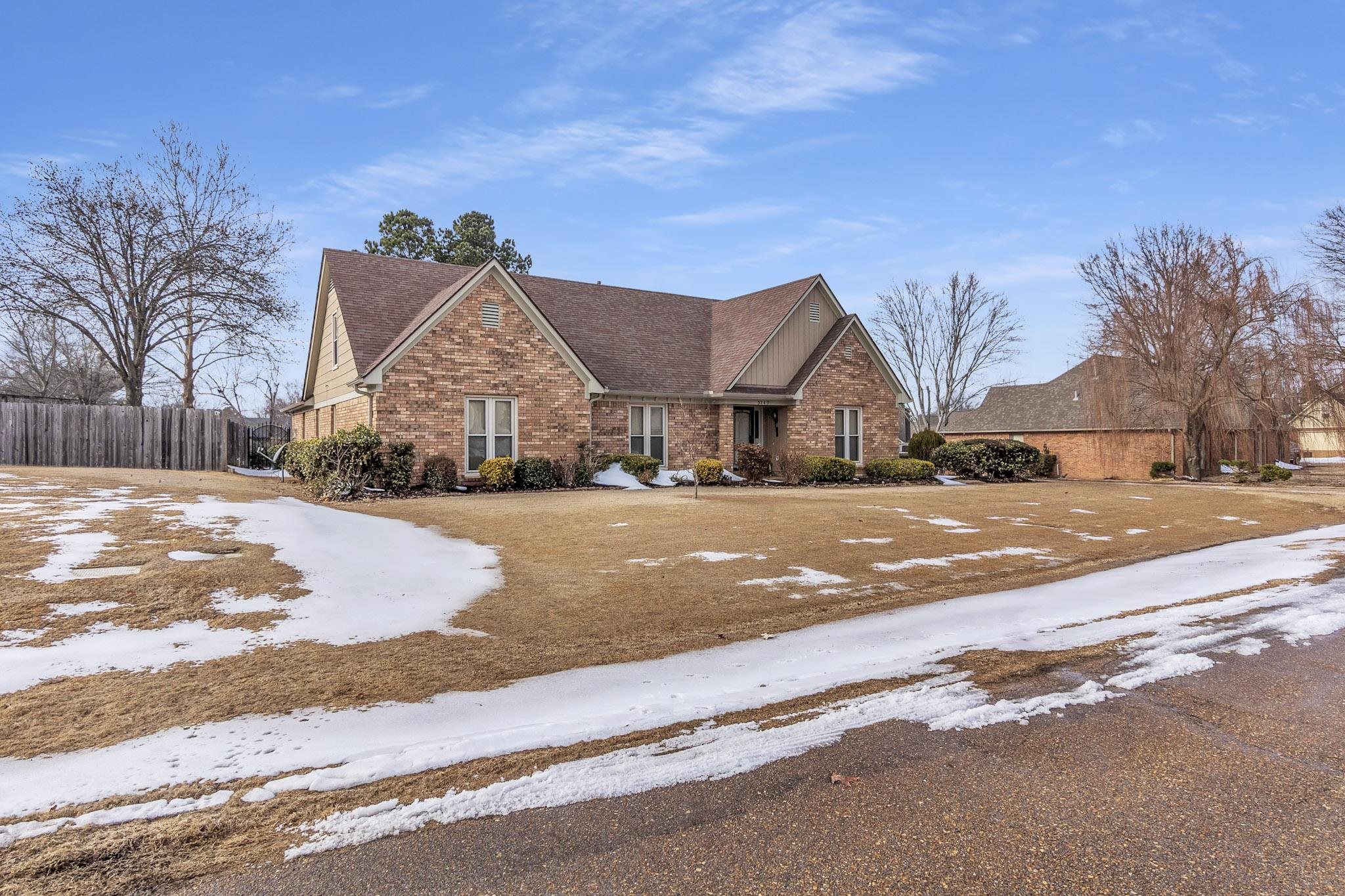 3247 PATRICIA ELLEN DR