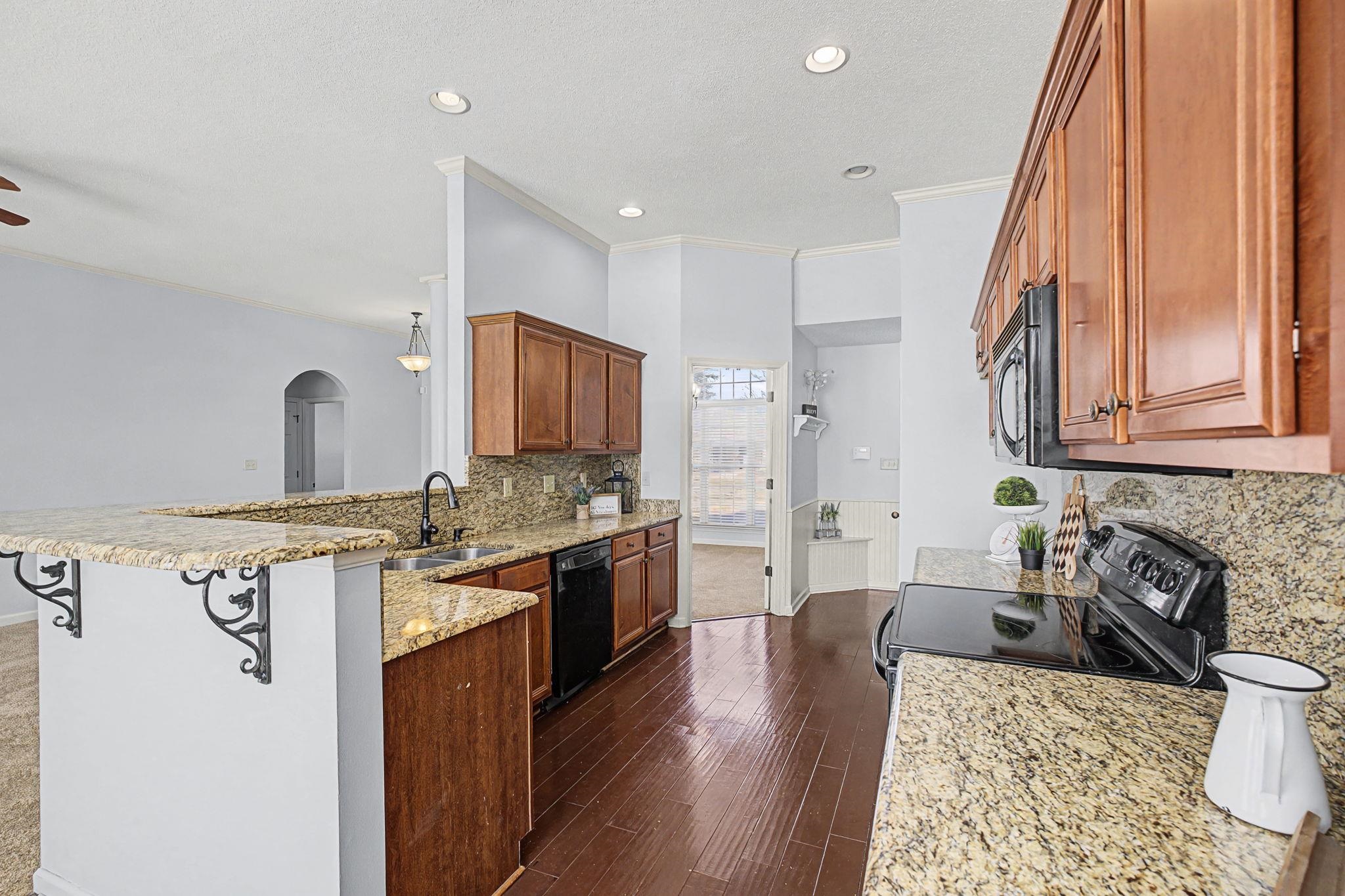 11205 CARSTON CV