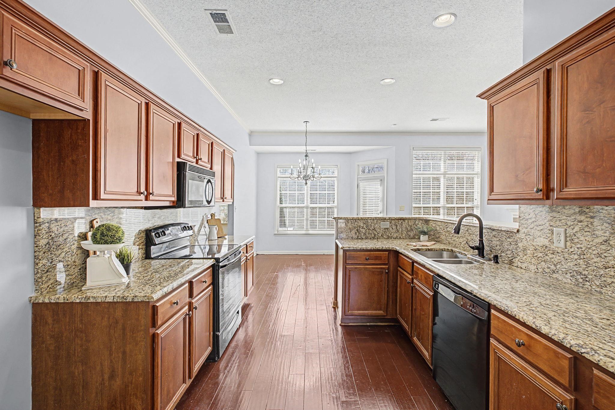 11205 CARSTON CV