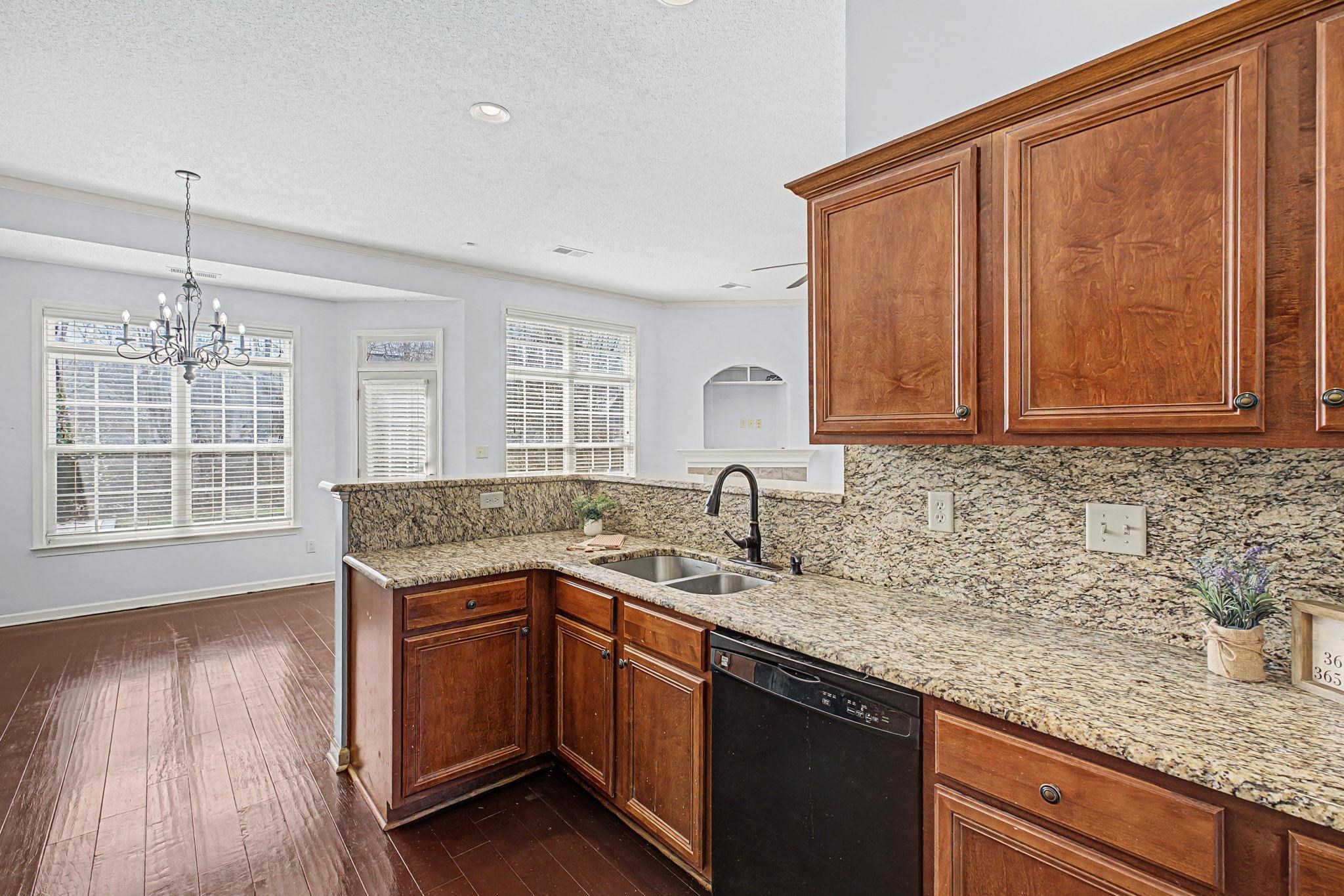 11205 CARSTON CV