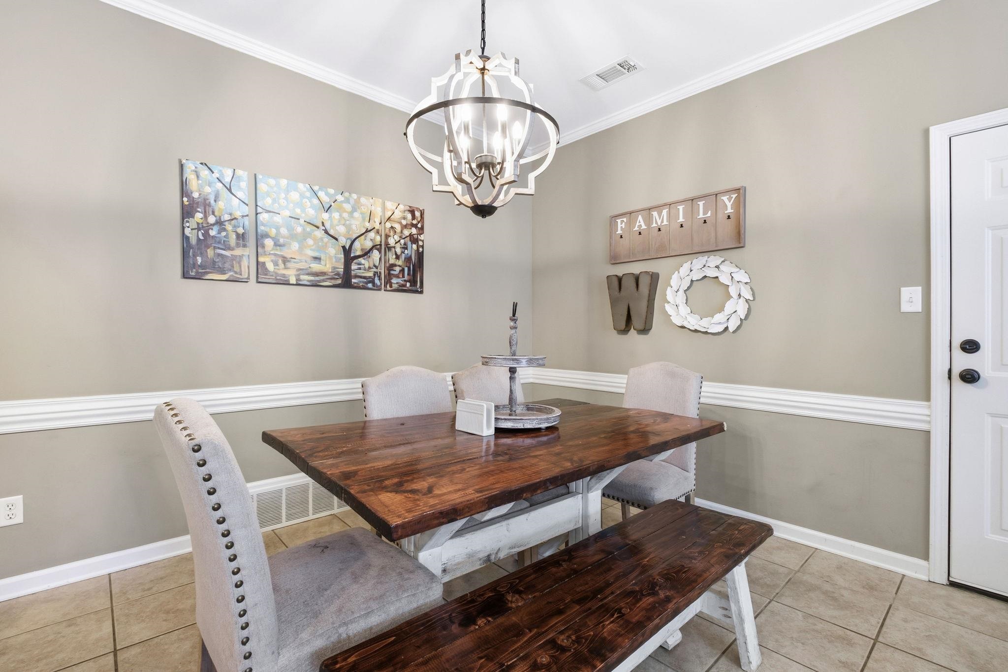 8215 HUNTERS MEADOW LN