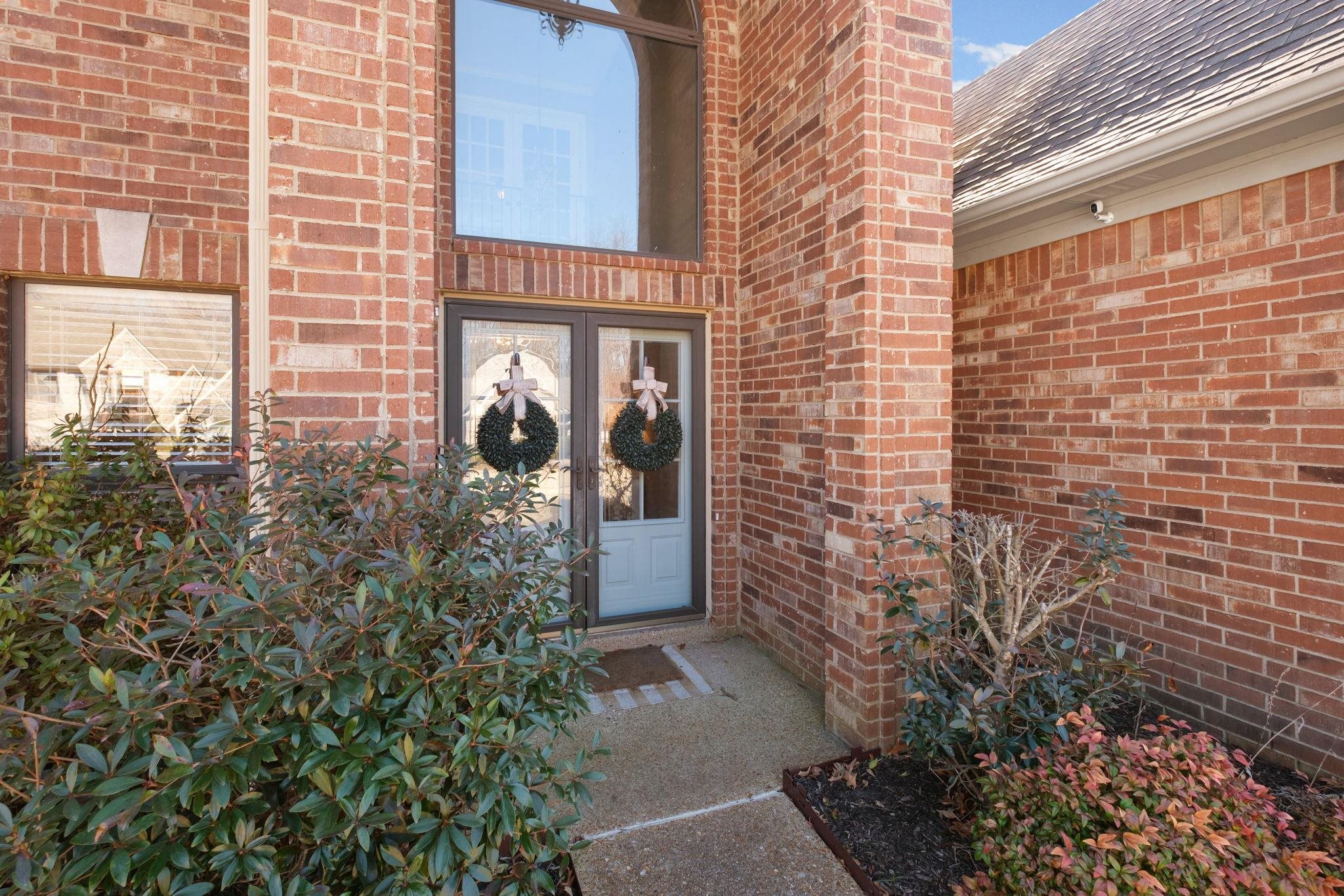 8215 HUNTERS MEADOW LN