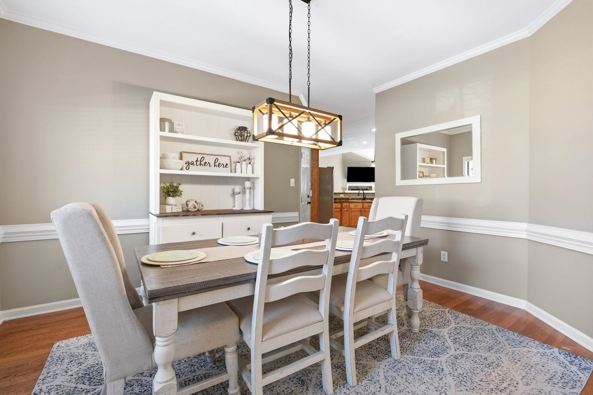 8215 HUNTERS MEADOW LN