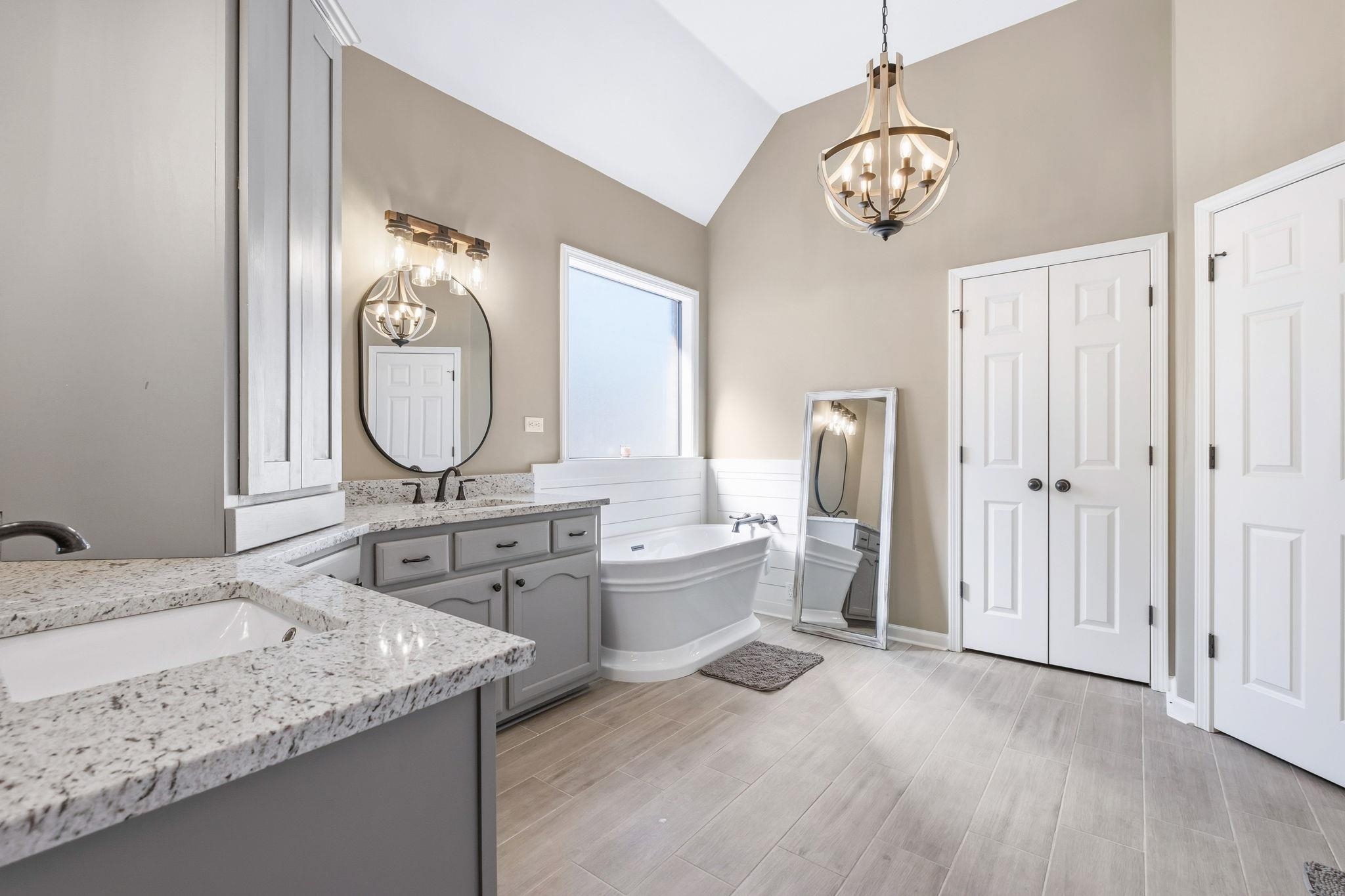 8215 HUNTERS MEADOW LN