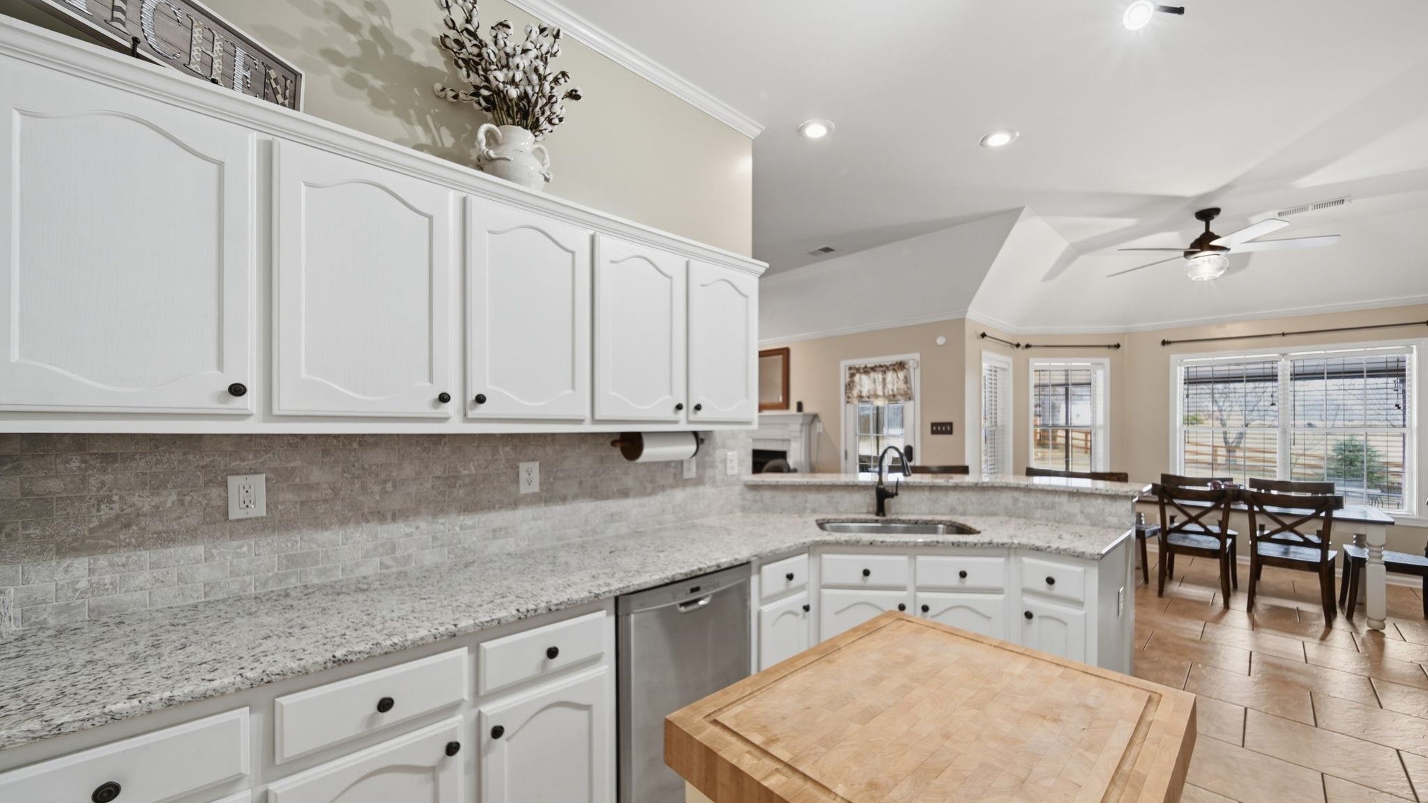 37 KILKENNY DR