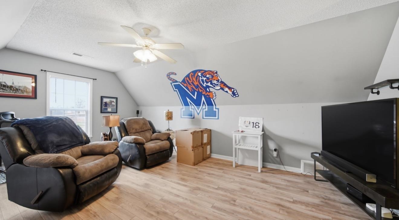 37 KILKENNY DR
