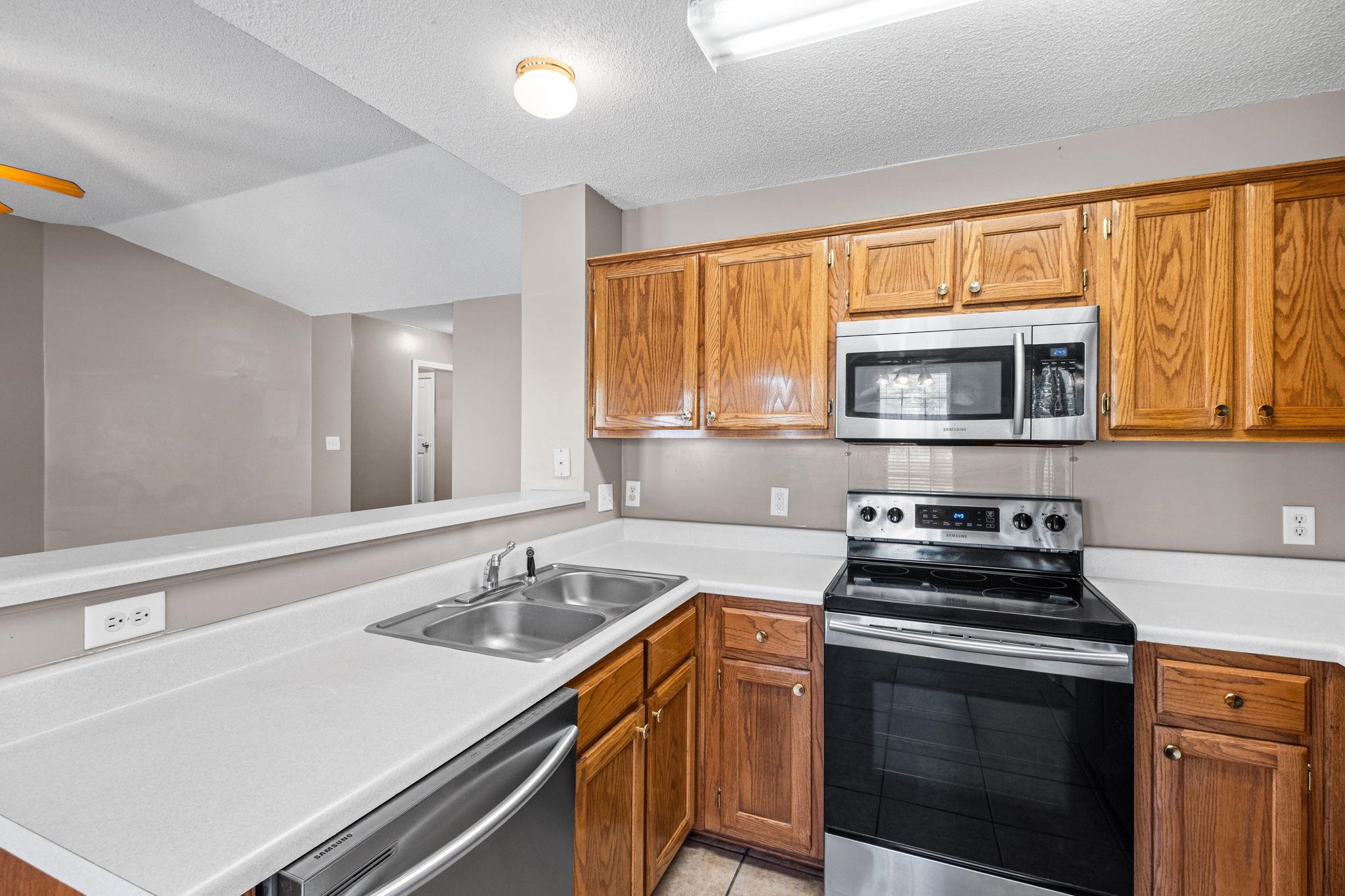 10018 CAMERON RIDGE TRL