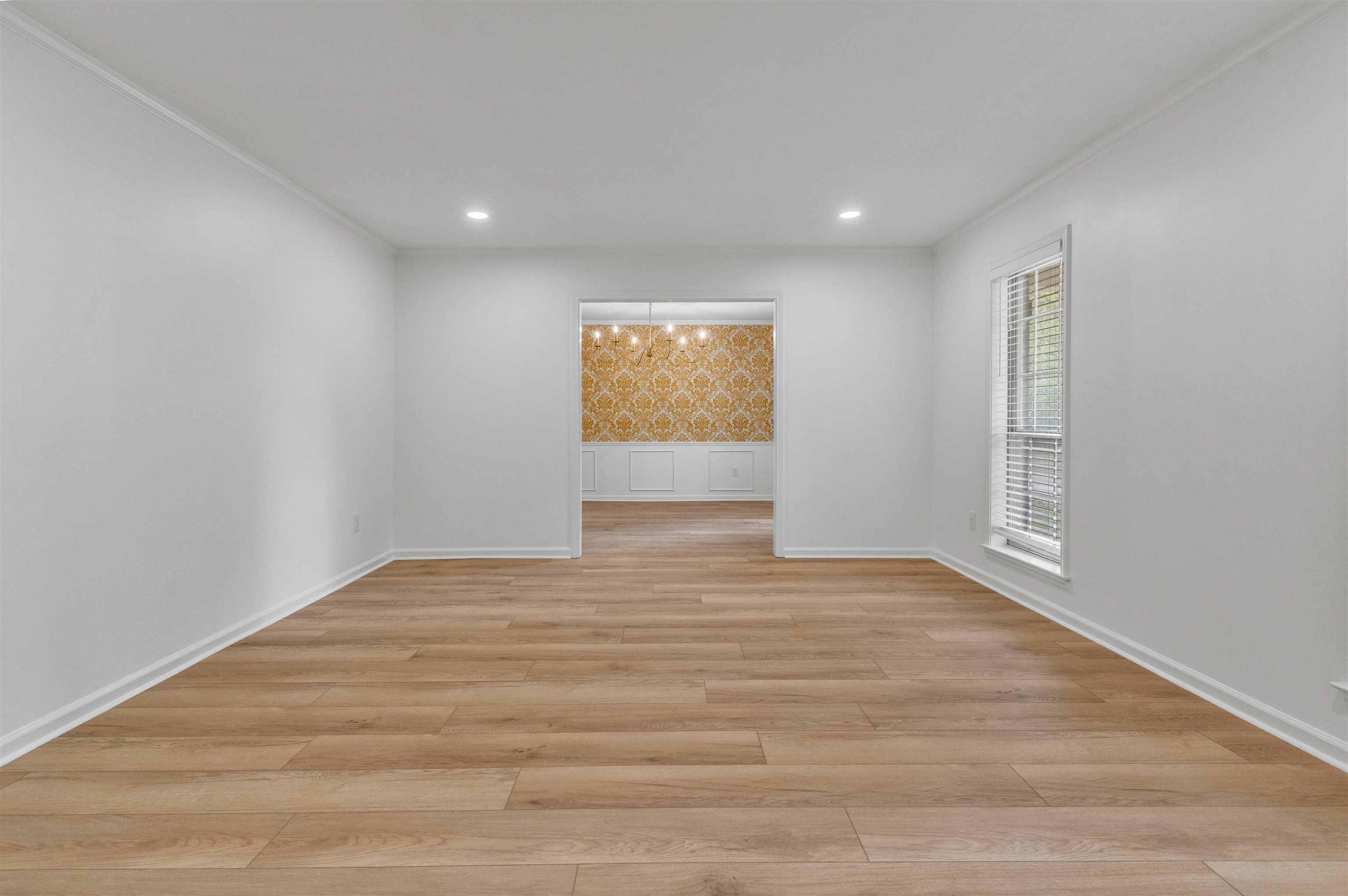 8077 FARMINGTON DR