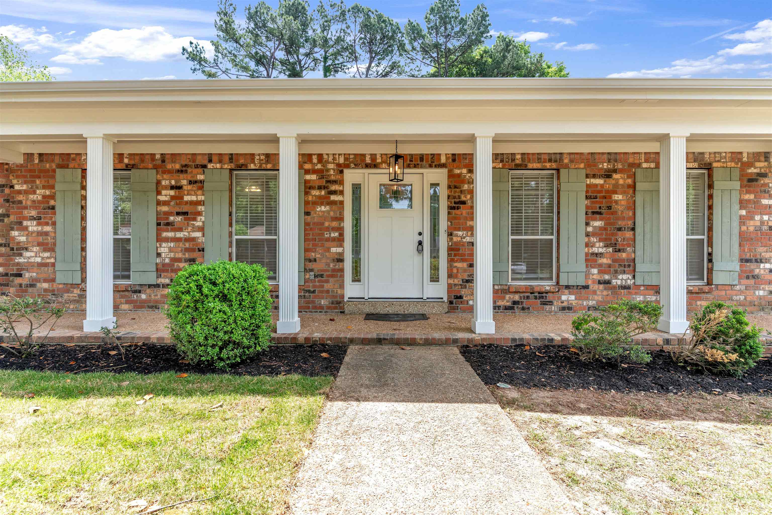 8077 FARMINGTON DR