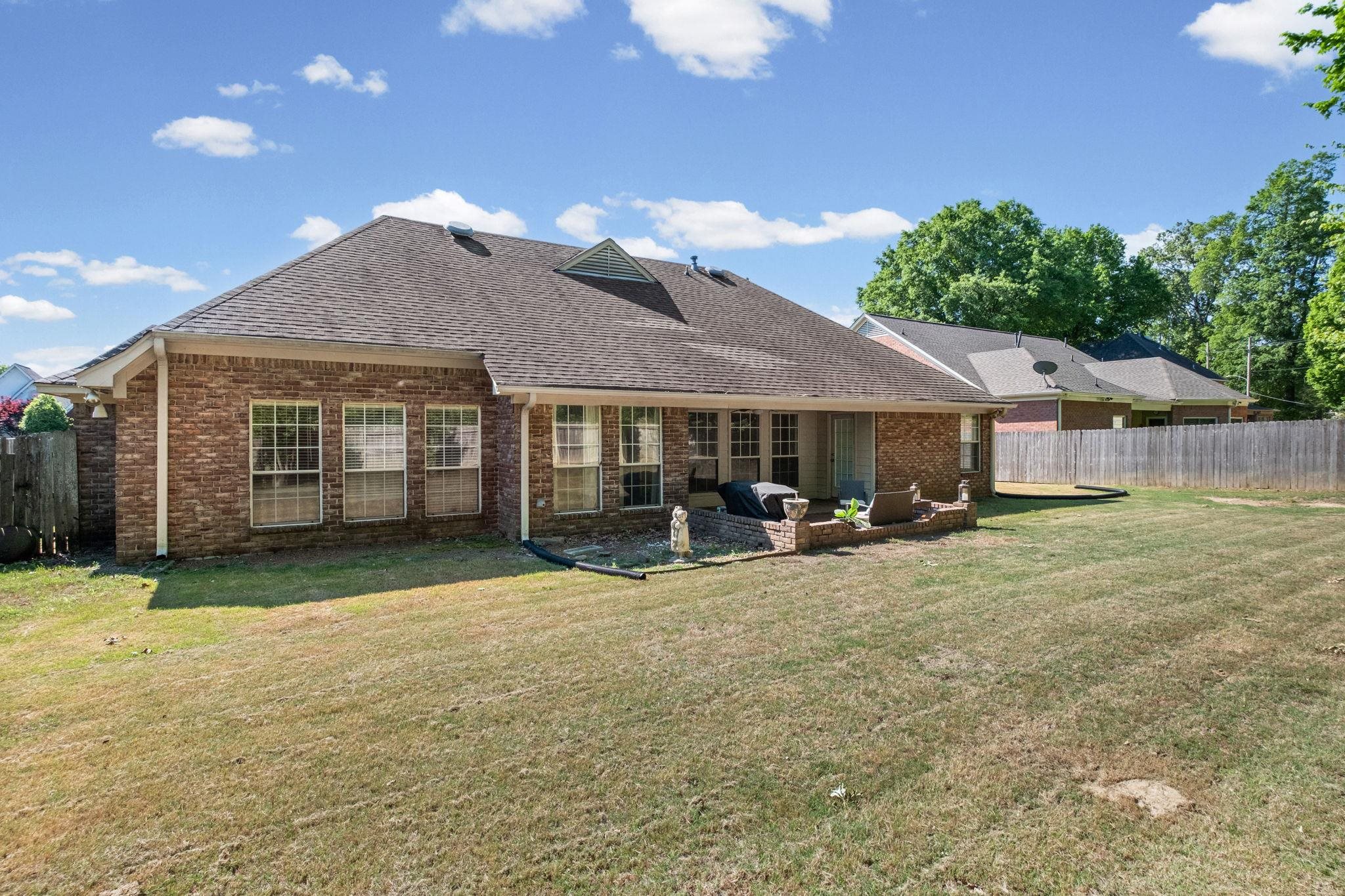 3721 APPLING LAKE DR
