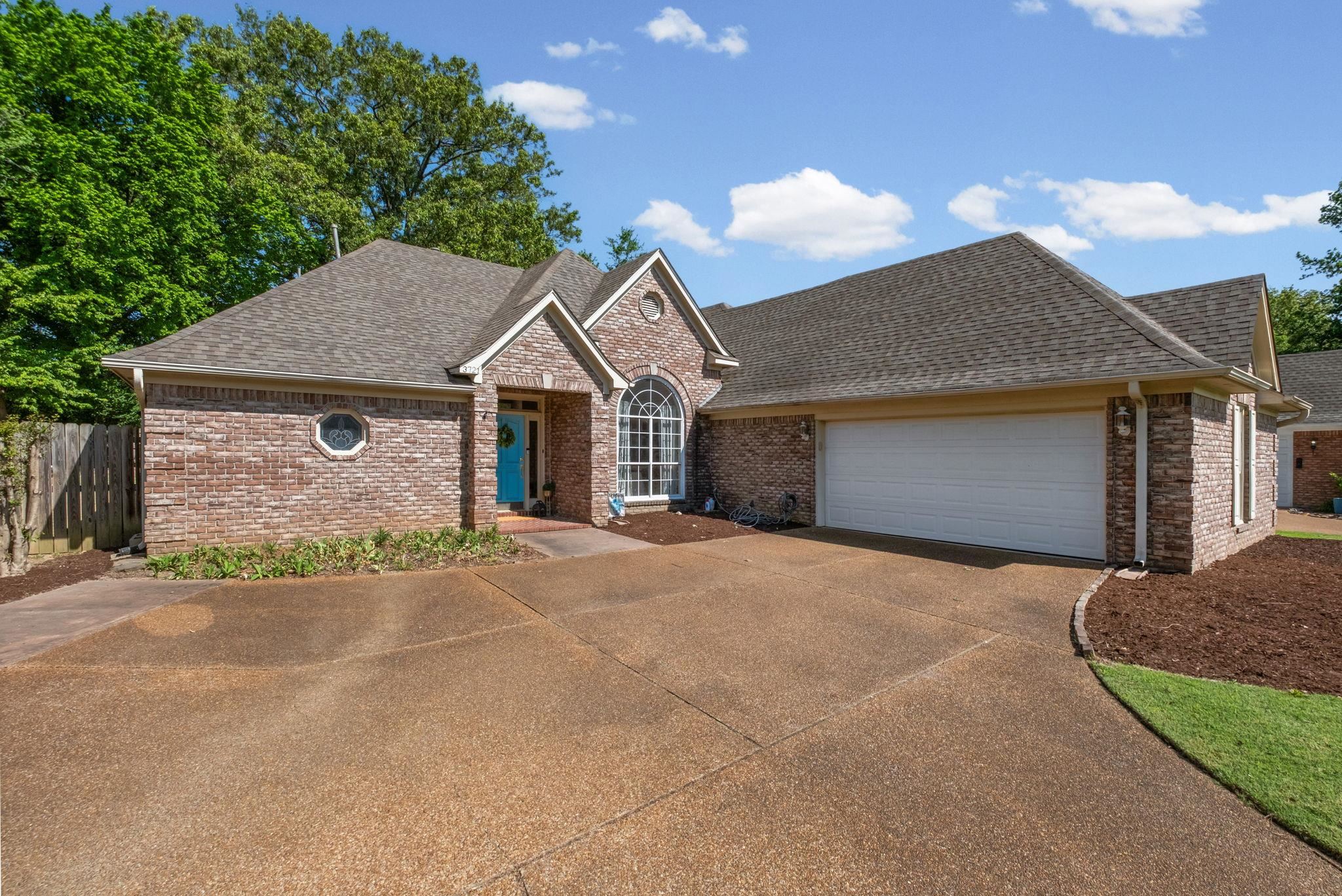 3721 APPLING LAKE DR