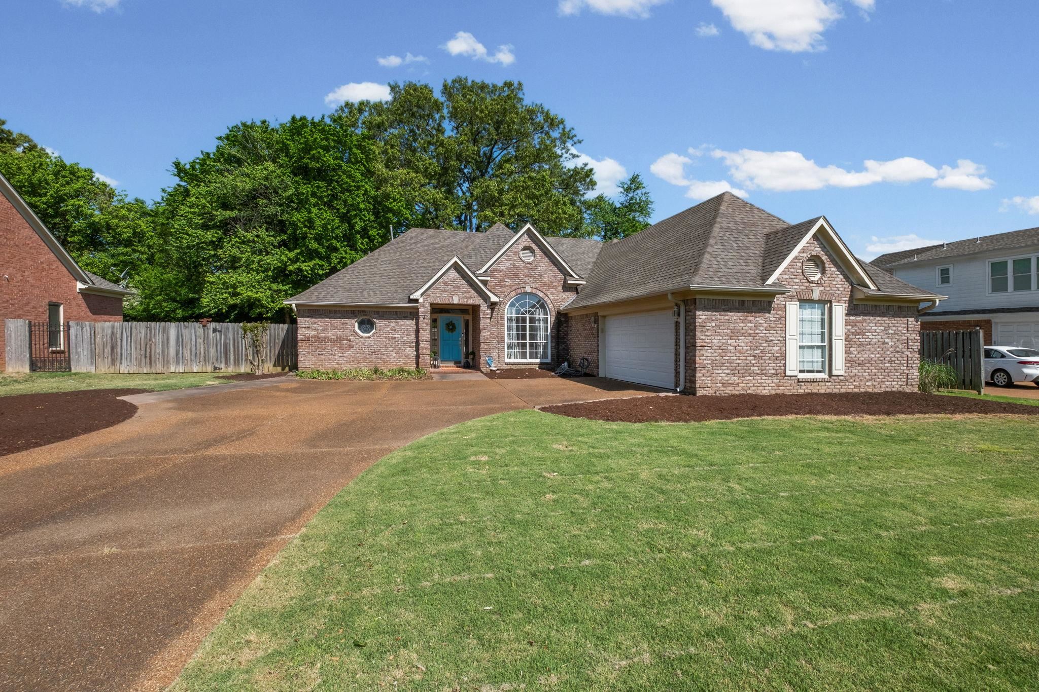 3721 APPLING LAKE DR