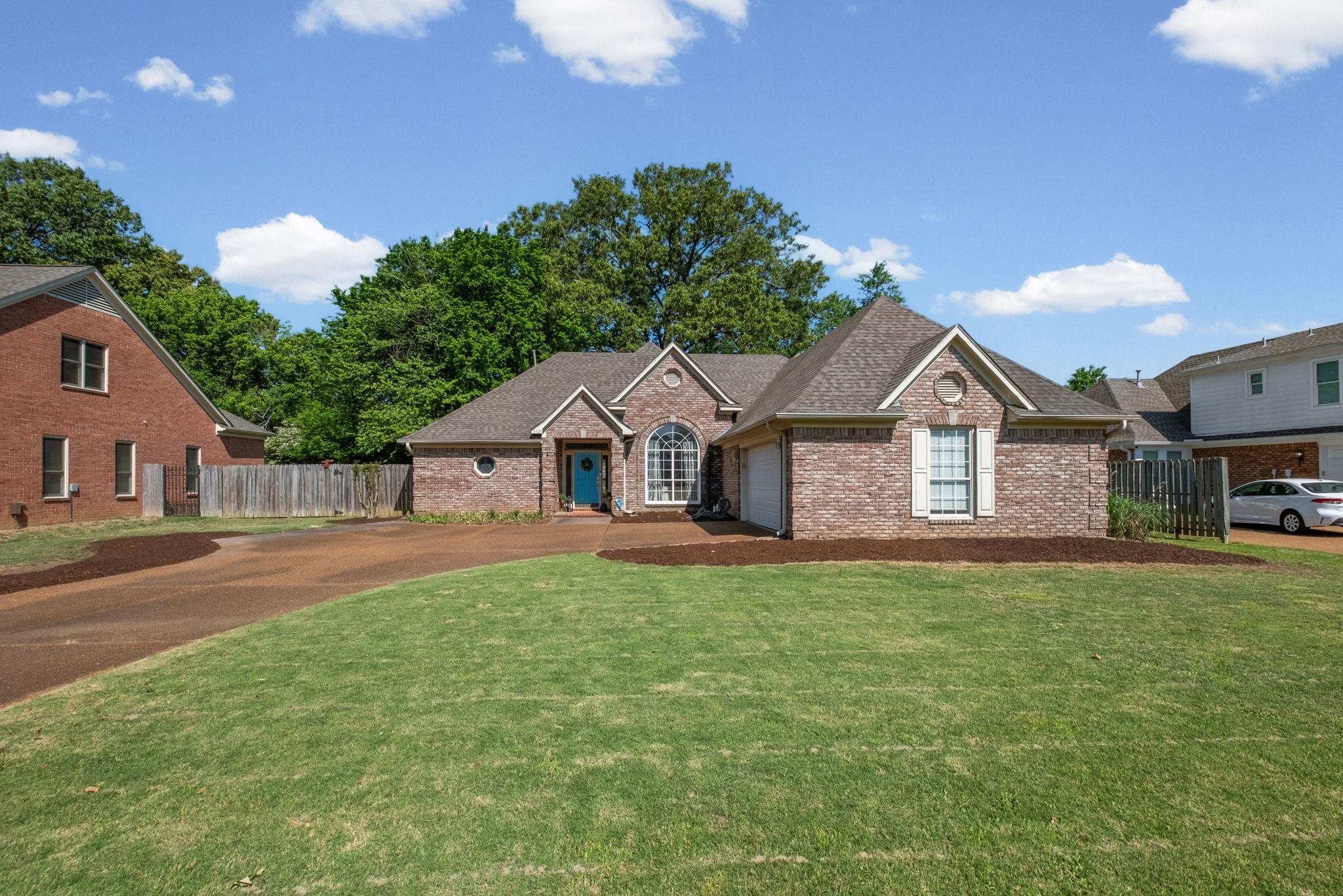 3721 APPLING LAKE DR