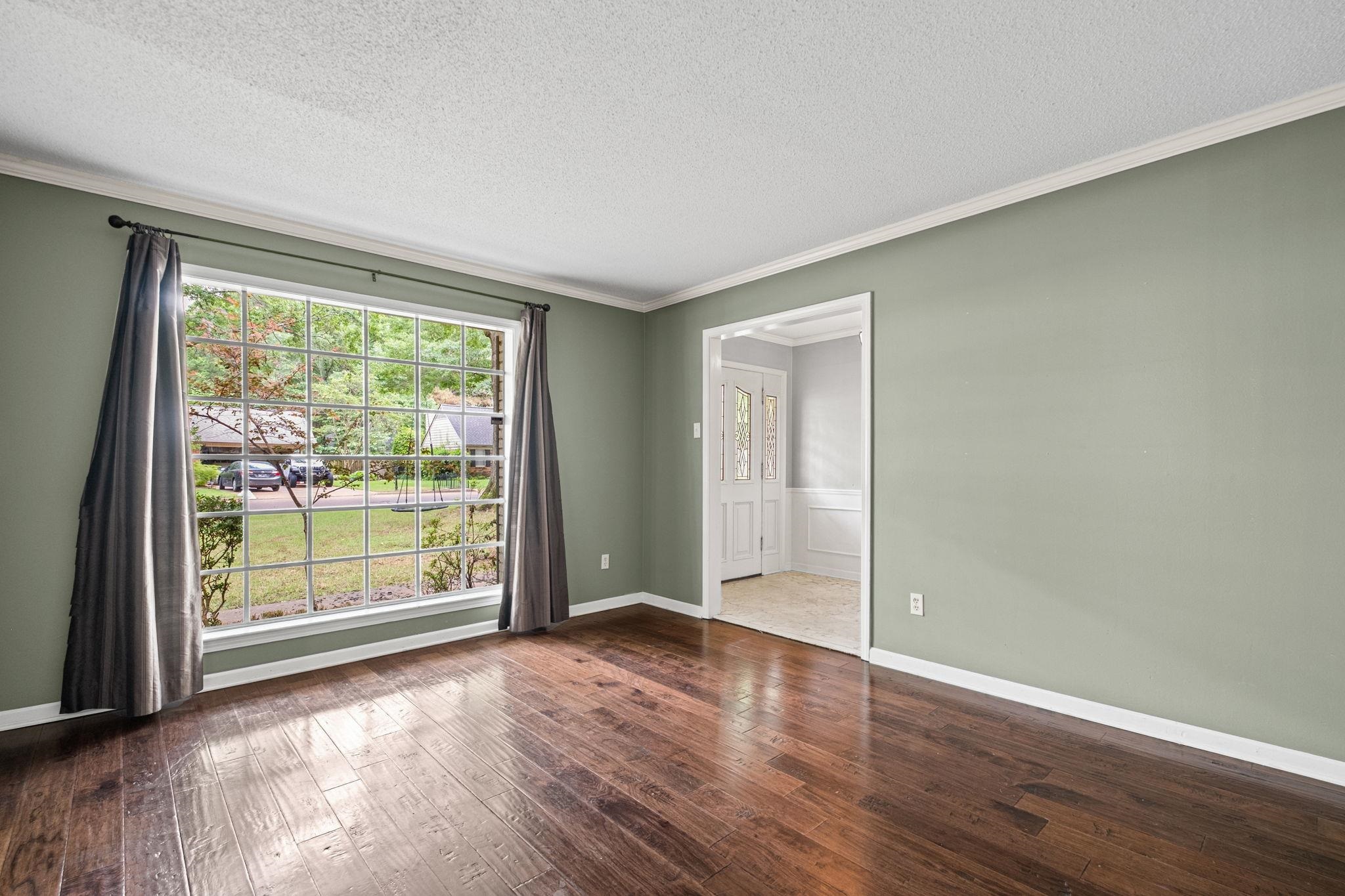 2543 BIRCHTREE DR