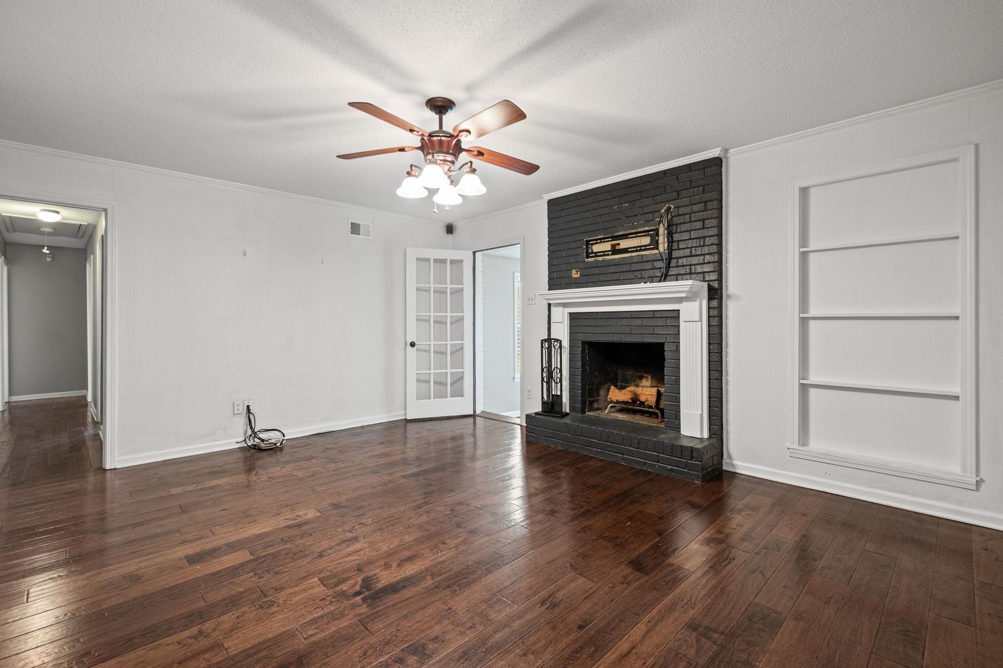 2543 BIRCHTREE DR