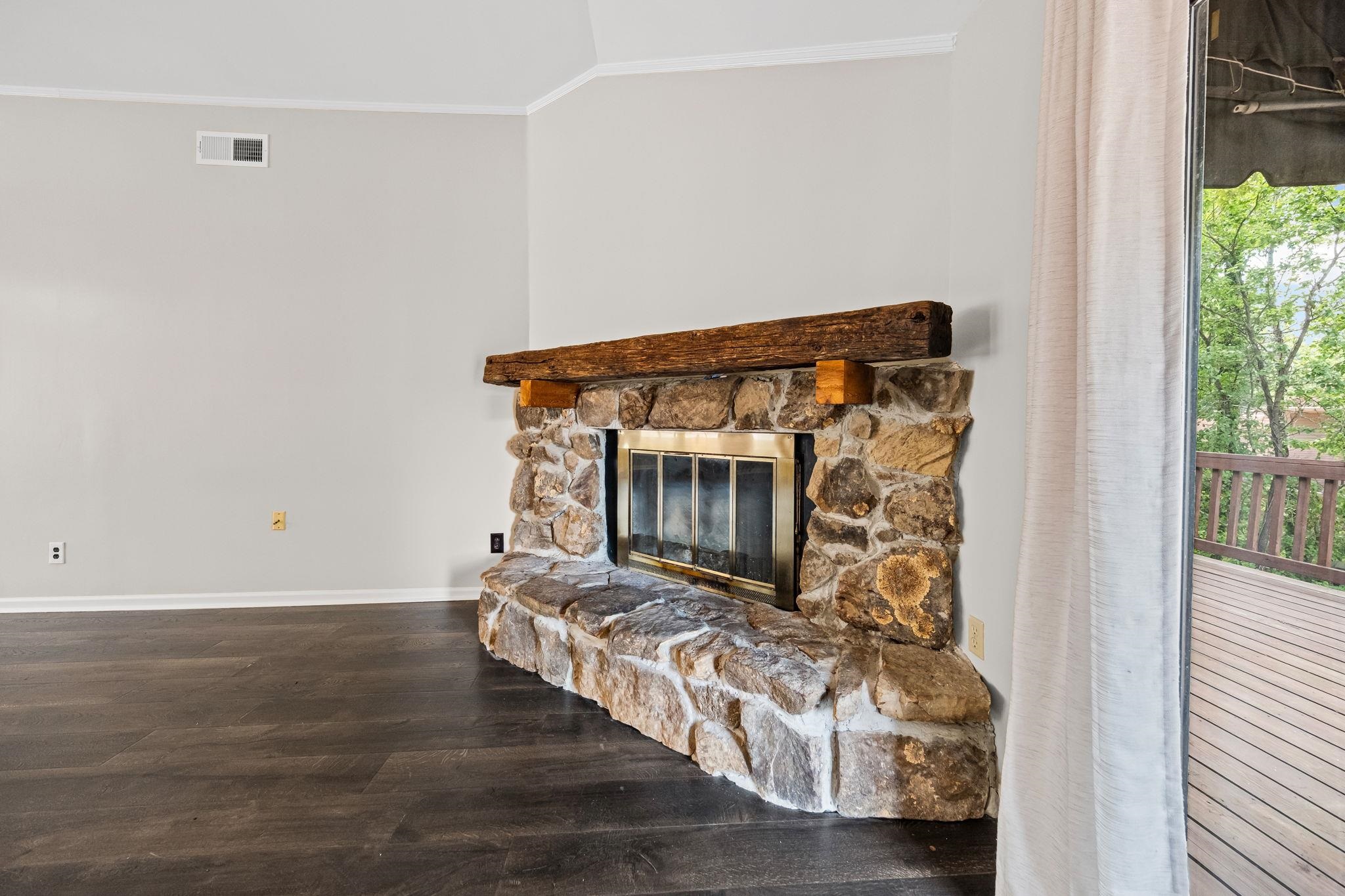 4071 CEDAR POINT RD