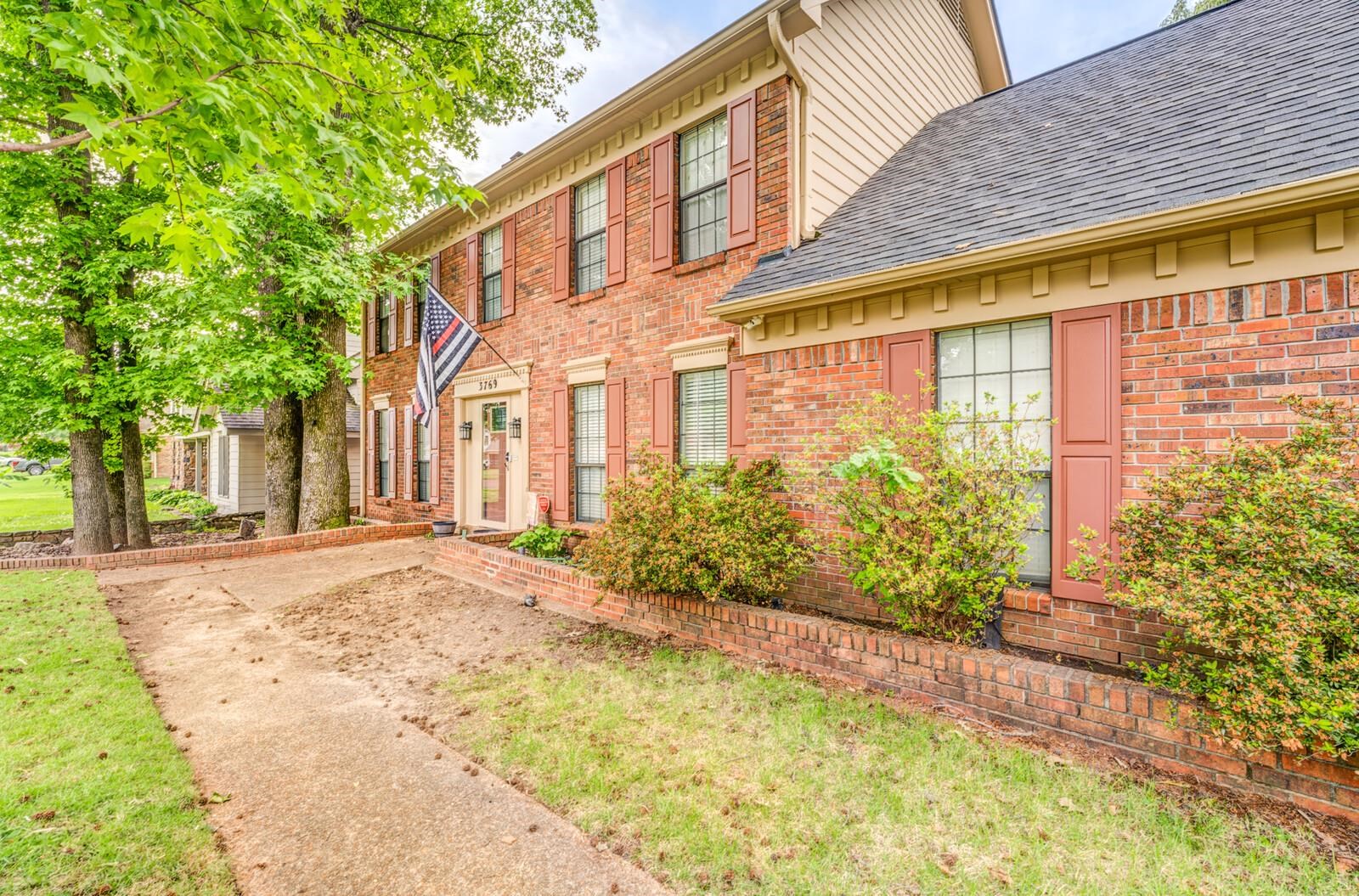 3769 OAK FOREST DR