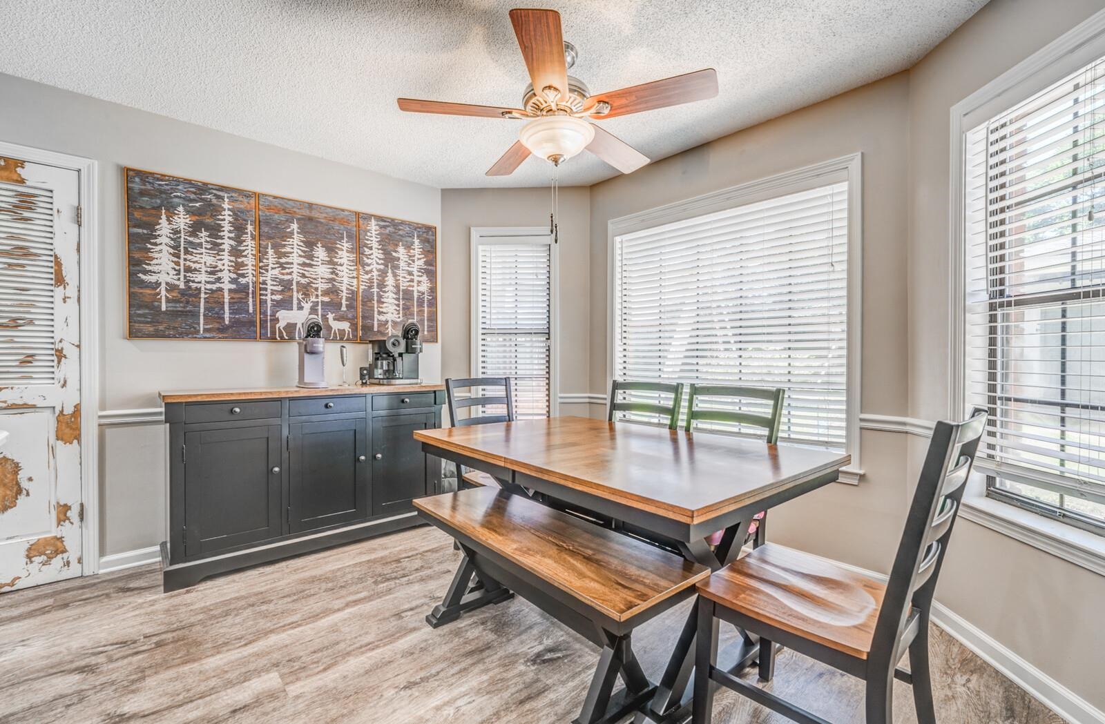 3769 OAK FOREST DR